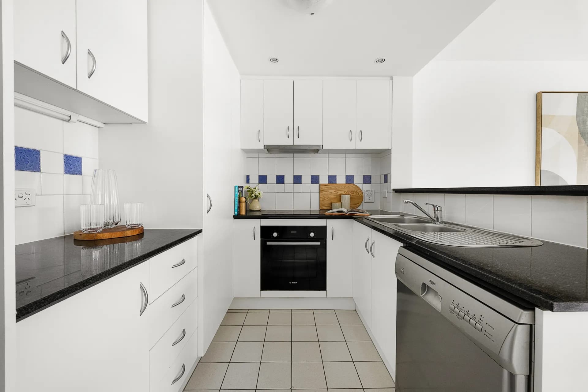 16/221 Dandenong Road, Prahran., Prahran - Thumbnail 3