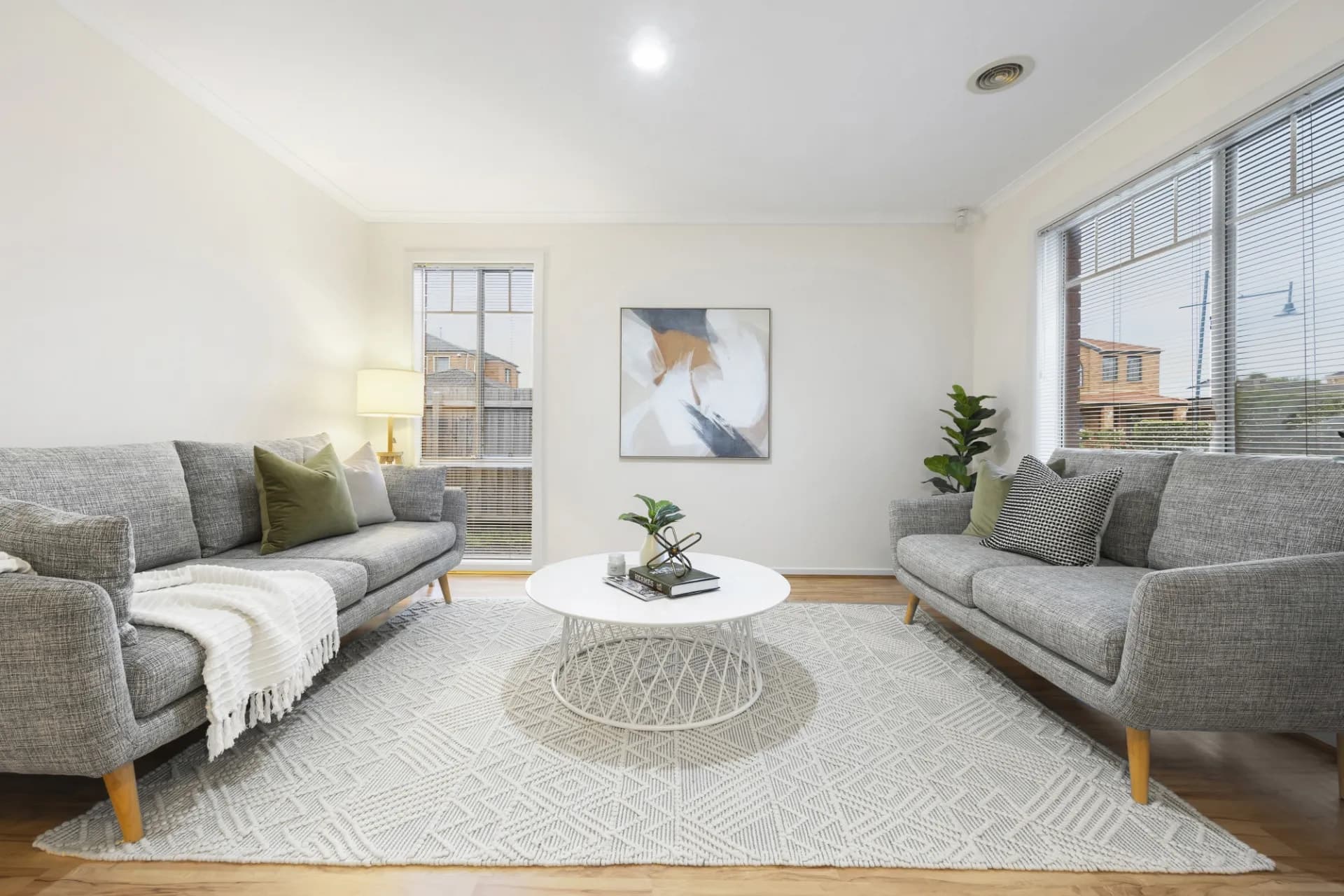 11  Brae  Grove, Point Cook., Point Cook - Thumbnail 2