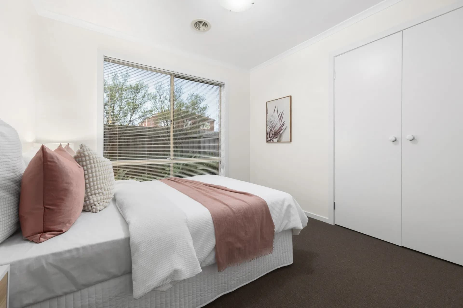 11  Brae  Grove, Point Cook., Point Cook - Thumbnail 6