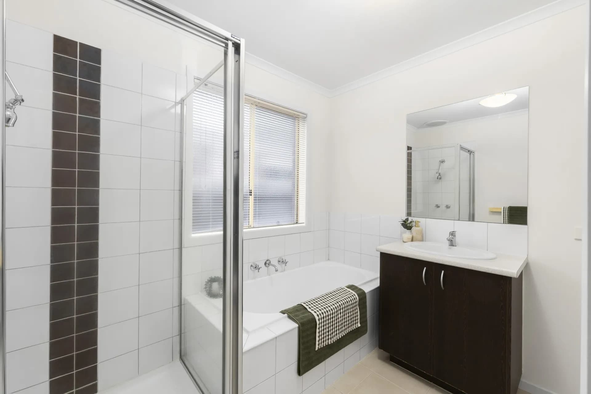 11  Brae  Grove, Point Cook., Point Cook - Thumbnail 8