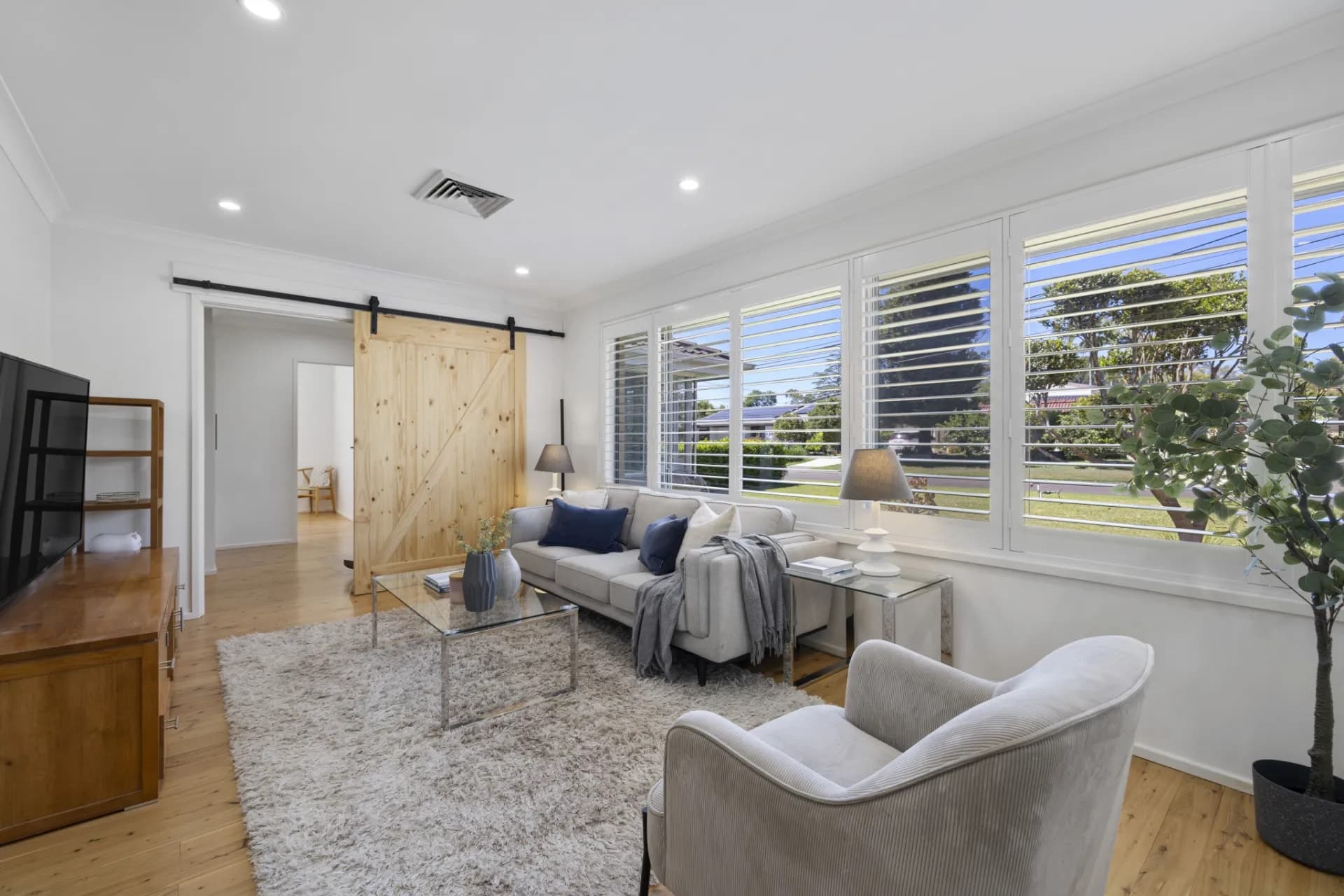 18 Spotted Gum Road, Westleigh - Thumbnail 2