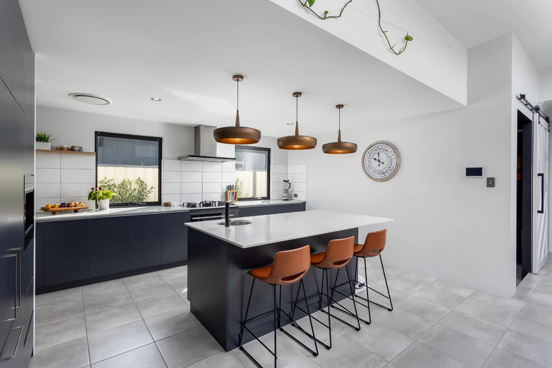 59 Sherwood Crescent, Broadwater - Thumbnail 4