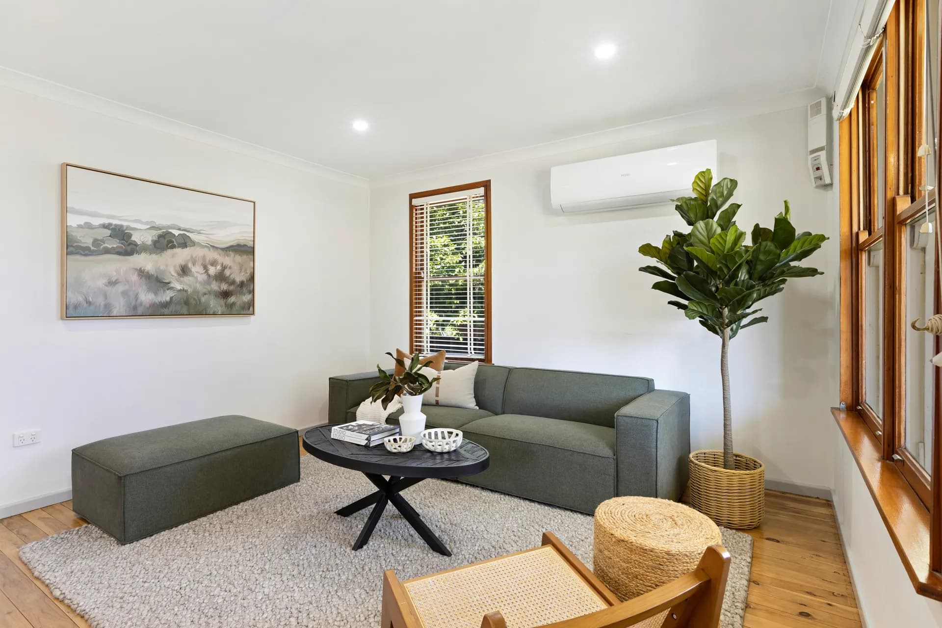 50 Lawson Crescent, Orange - Image 1