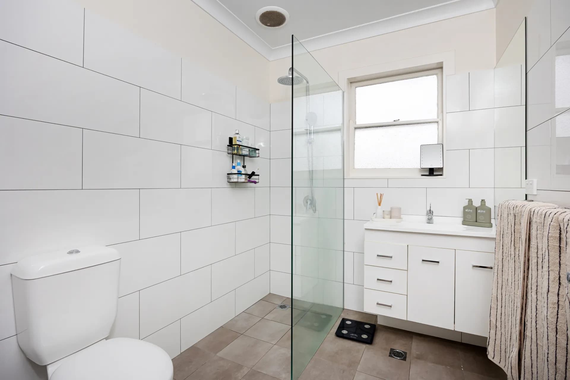 128 Meadow  Street, Kooringal, NSW, Kooringal - Thumbnail 7