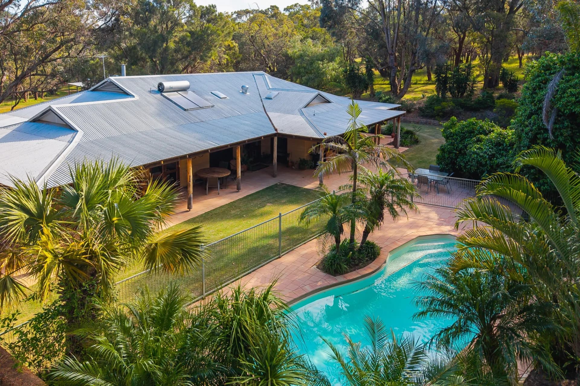 150 Gordon Road, Parklands., Parklands - Image 1