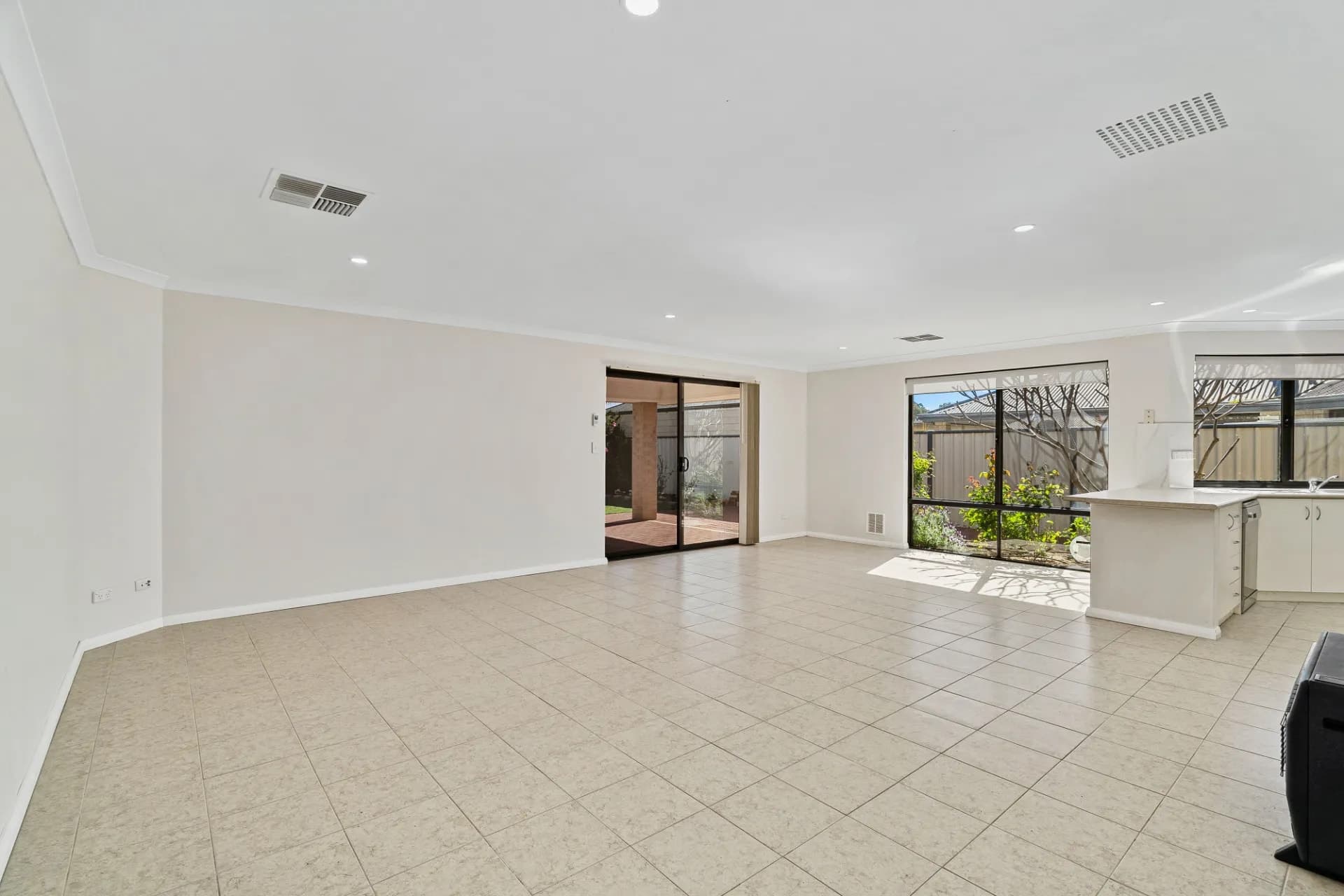 9 Camden Way, Meadow Springs., Meadow Springs - Thumbnail 6
