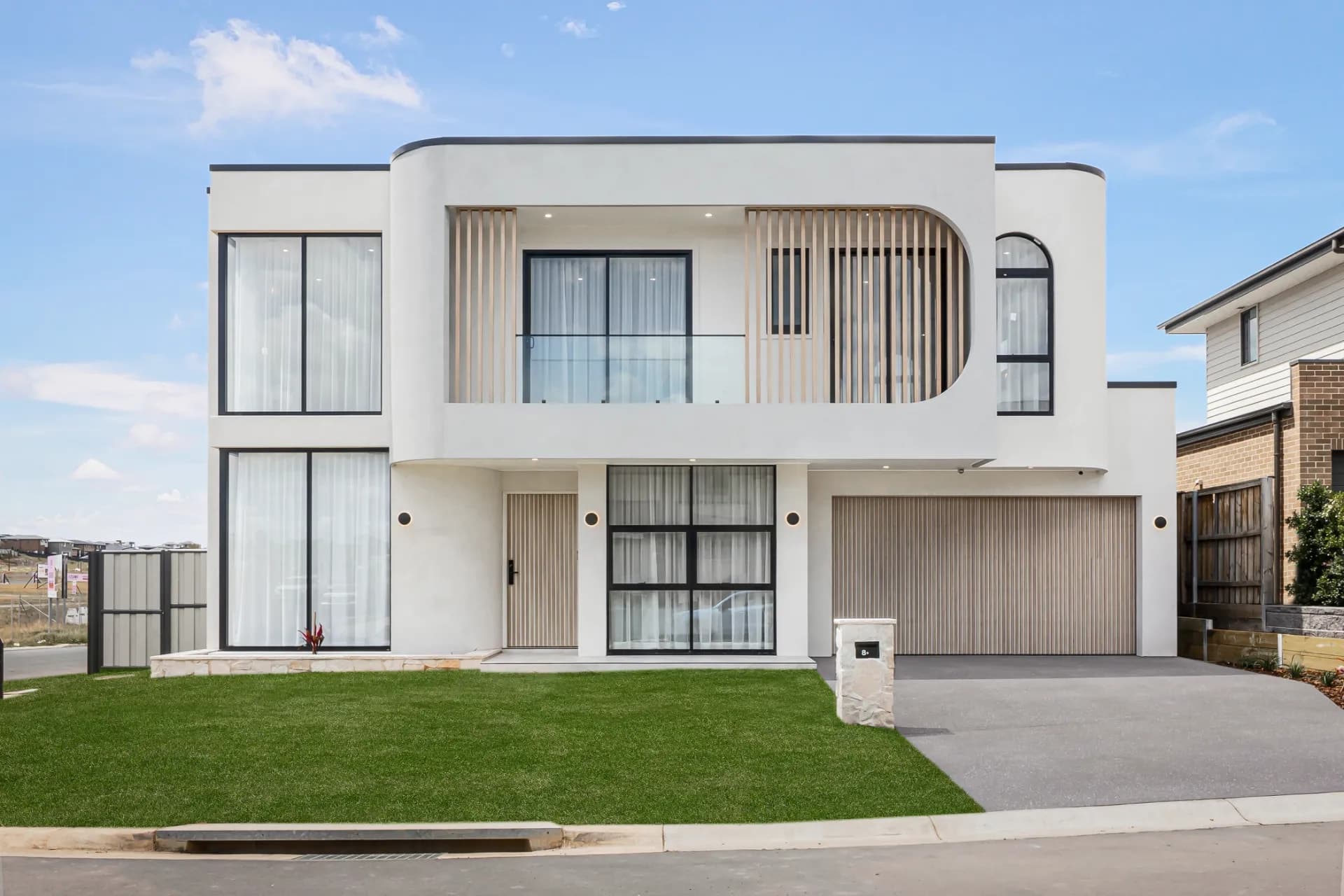 8 Henson Way, Box Hill - Image 1