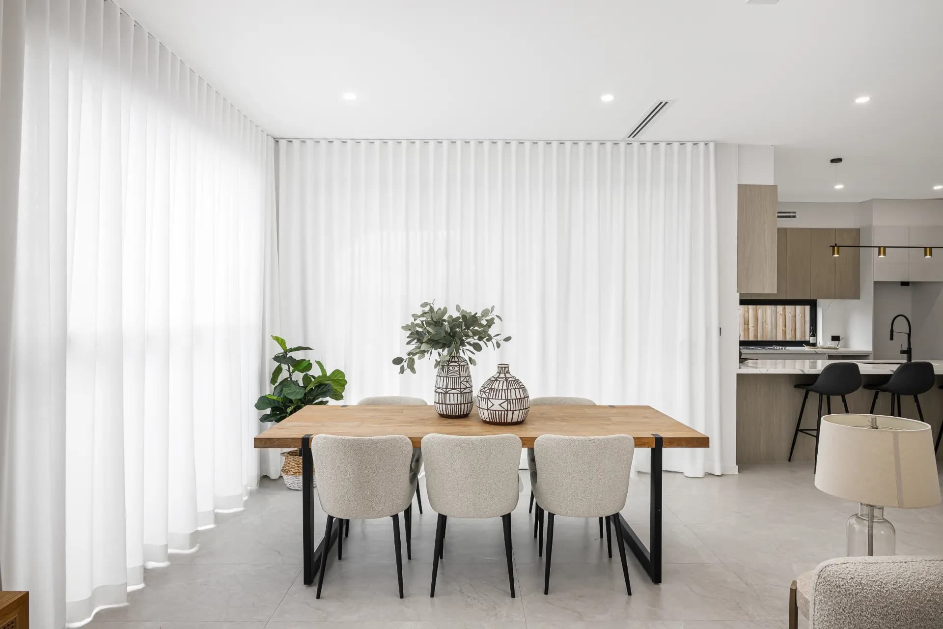 8 Henson Way, Box Hill - Thumbnail 5