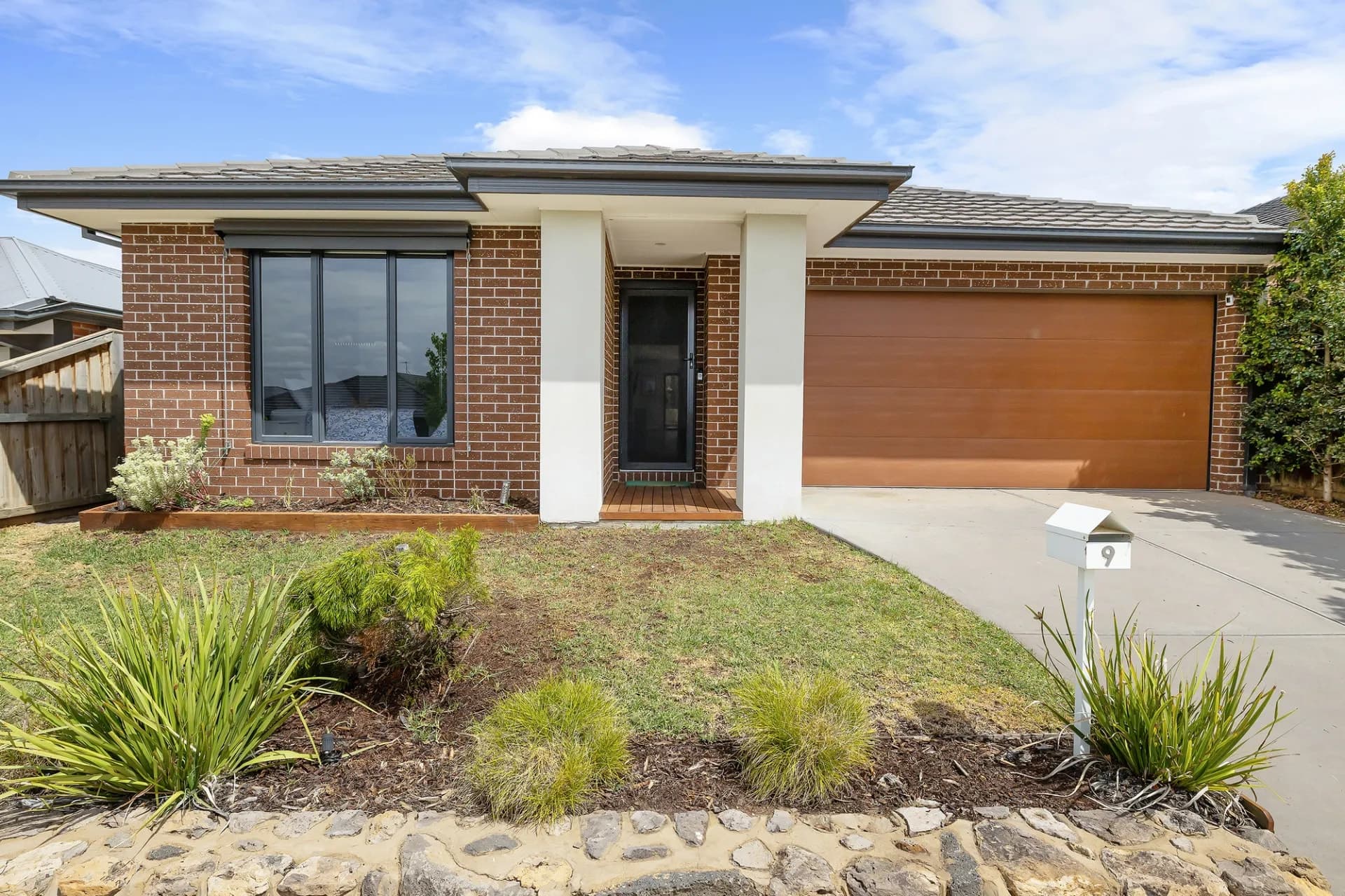 9 Cobham Rise, Maddingley - Image 1