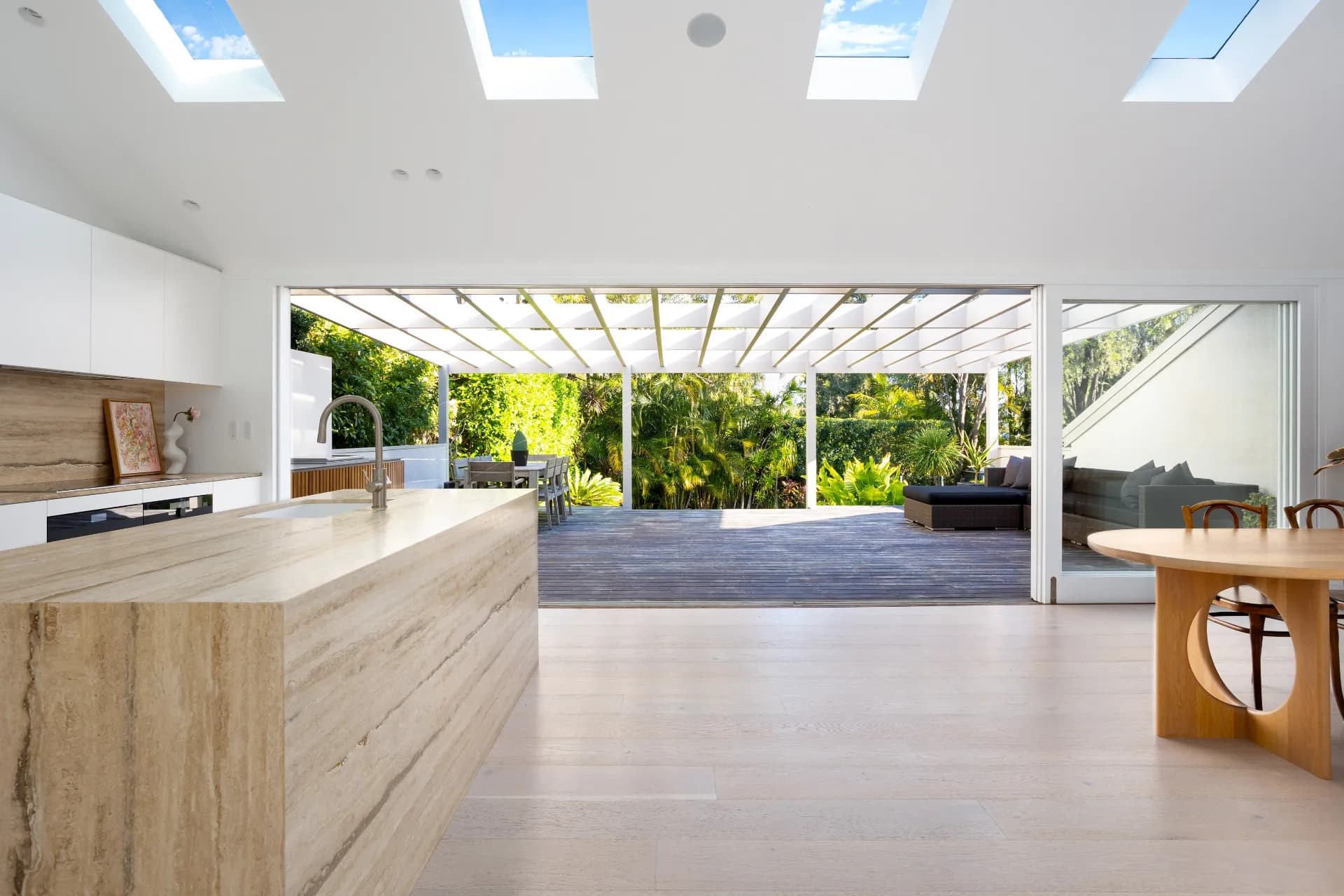 35 Bareena Road, Avalon Beach - Thumbnail 2