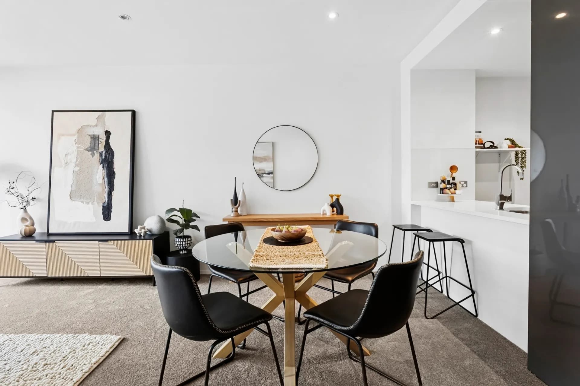 65/11 Trevillian Quay, Kingston., Kingston - Thumbnail 4