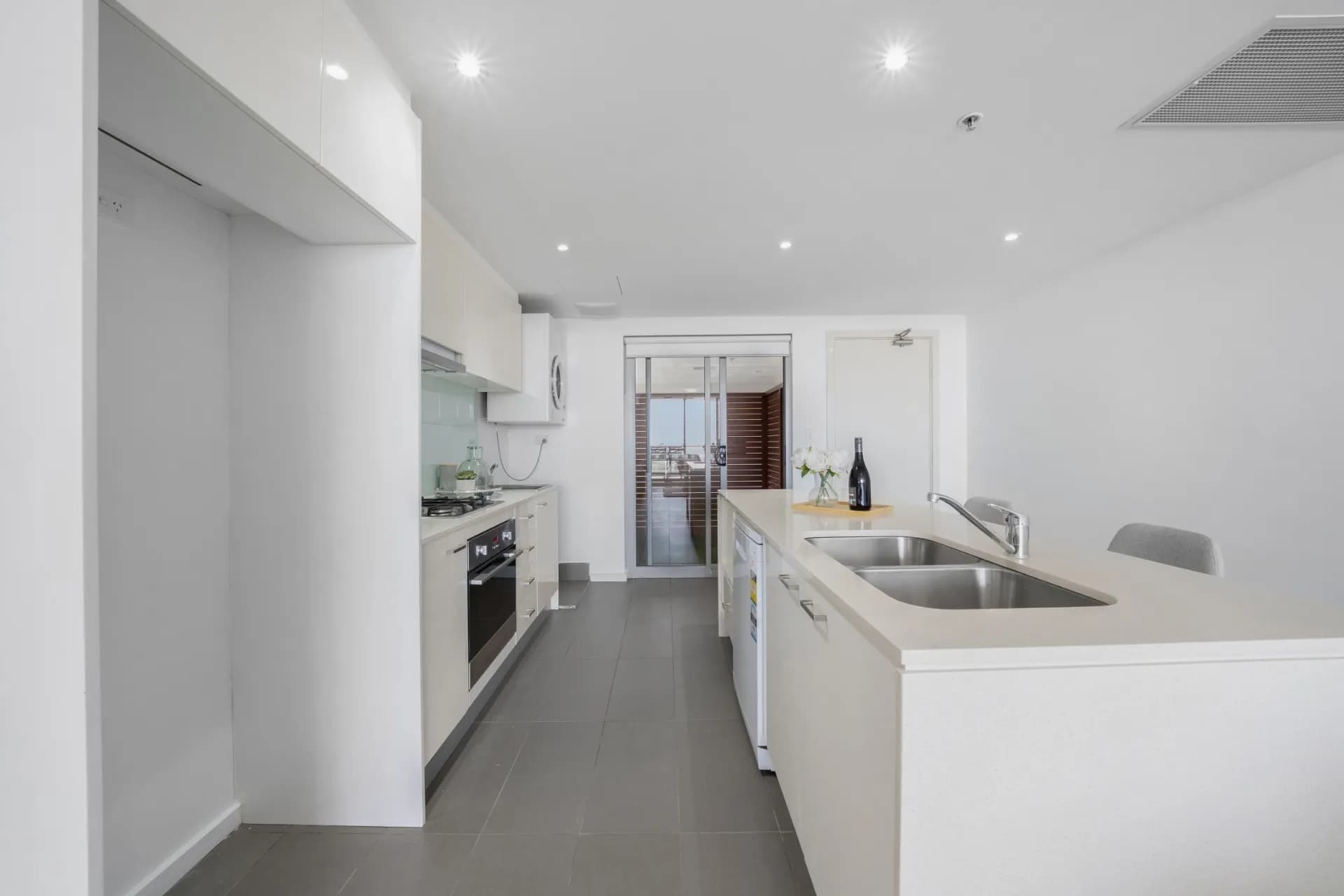 1412/36-46 Cowper Street, Parramatta, NSW, Parramatta - Thumbnail 4