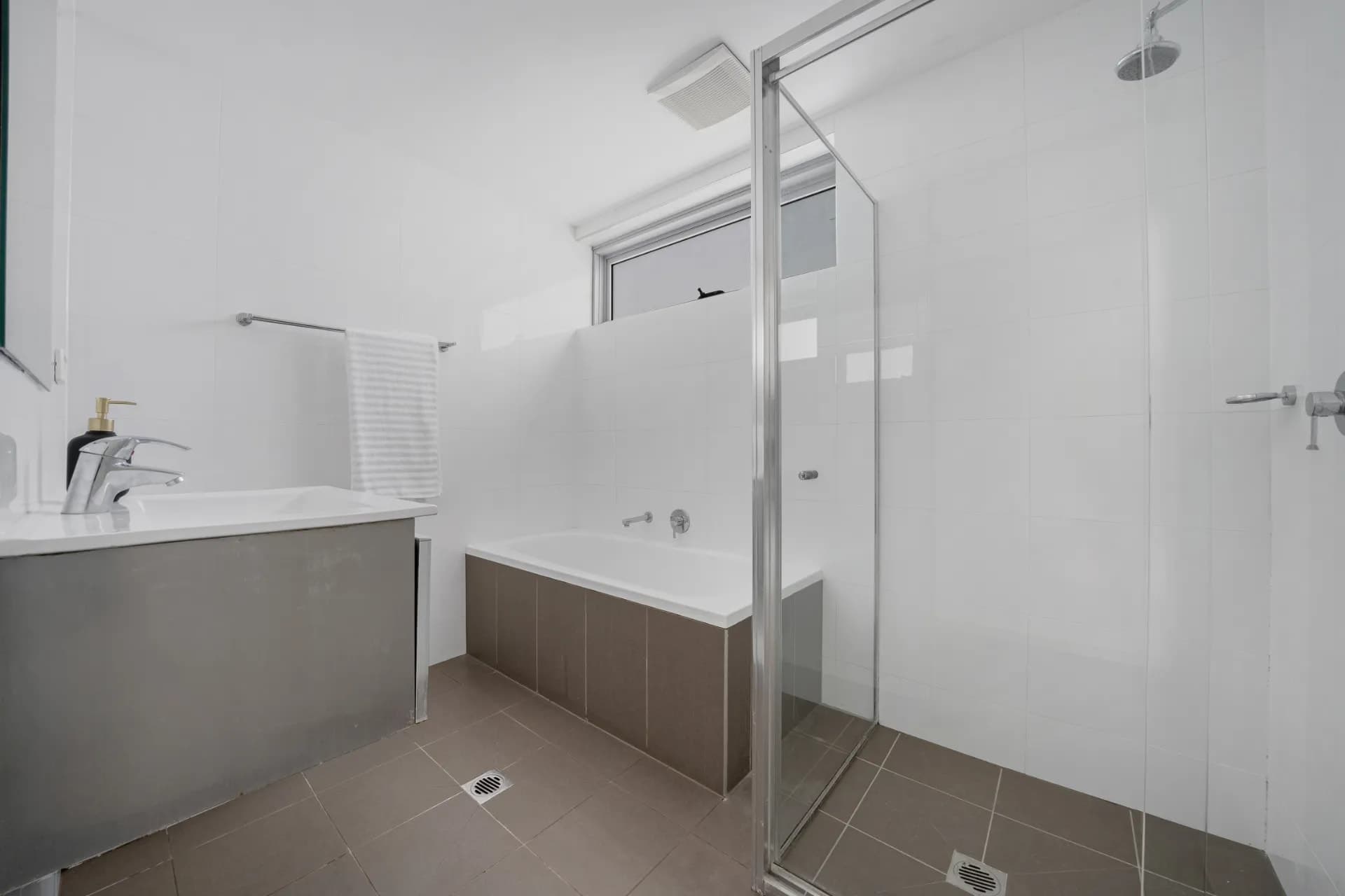 1412/36-46 Cowper Street, Parramatta, NSW, Parramatta - Thumbnail 8