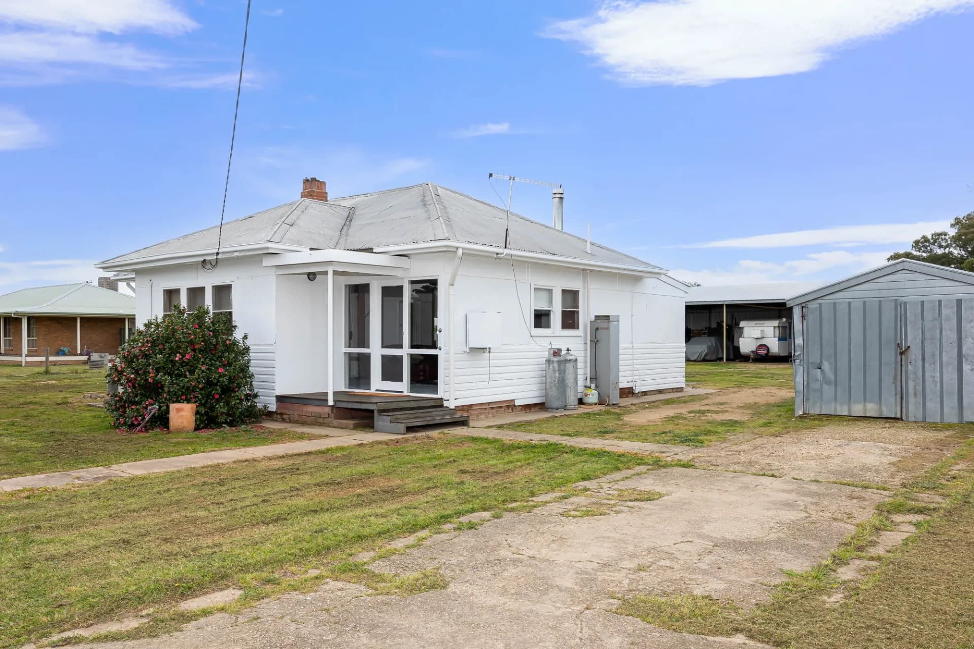 30-32 Wilson Street, The Rock - Image 1