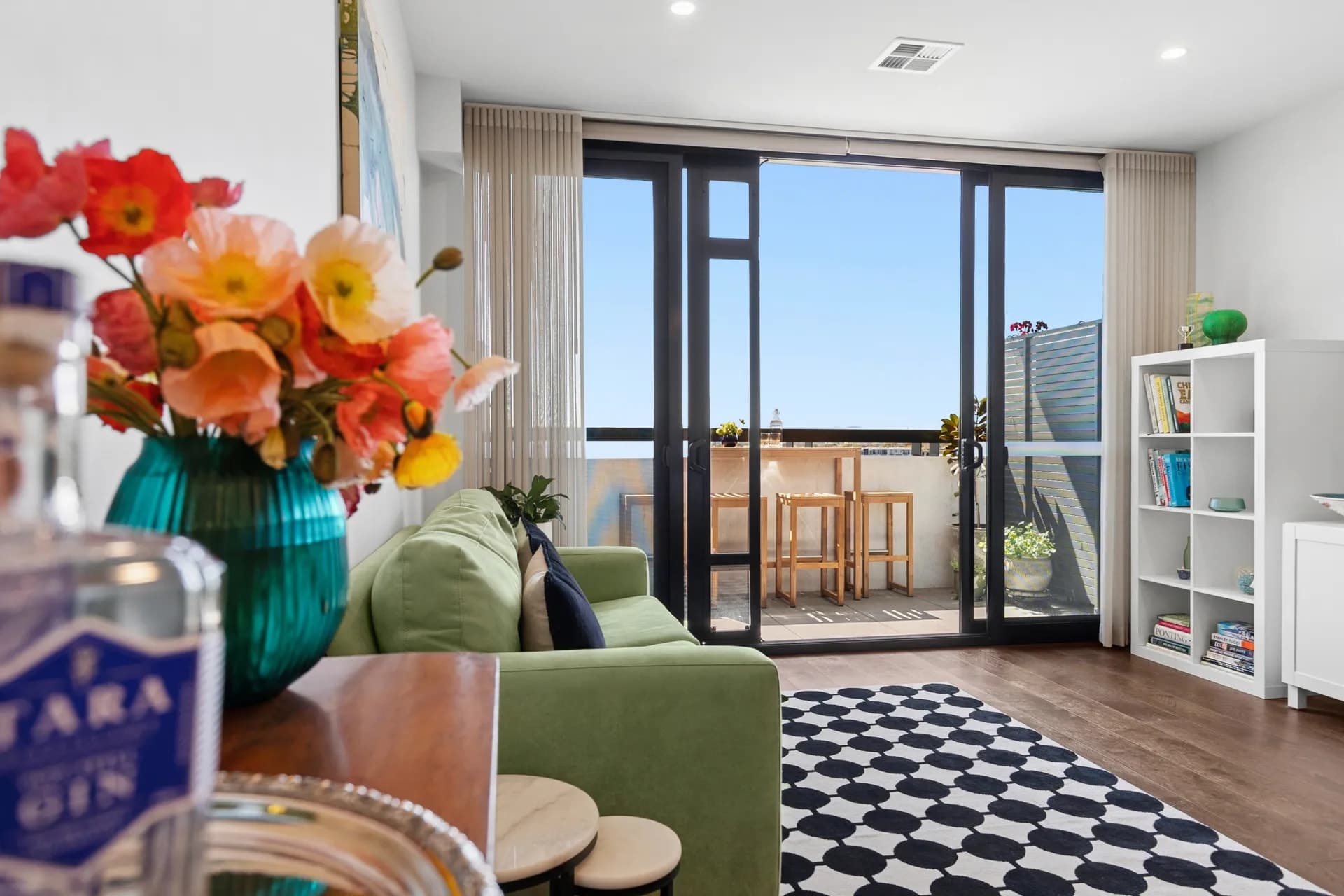 410/34 Eyre Street, Kingston - Thumbnail 2