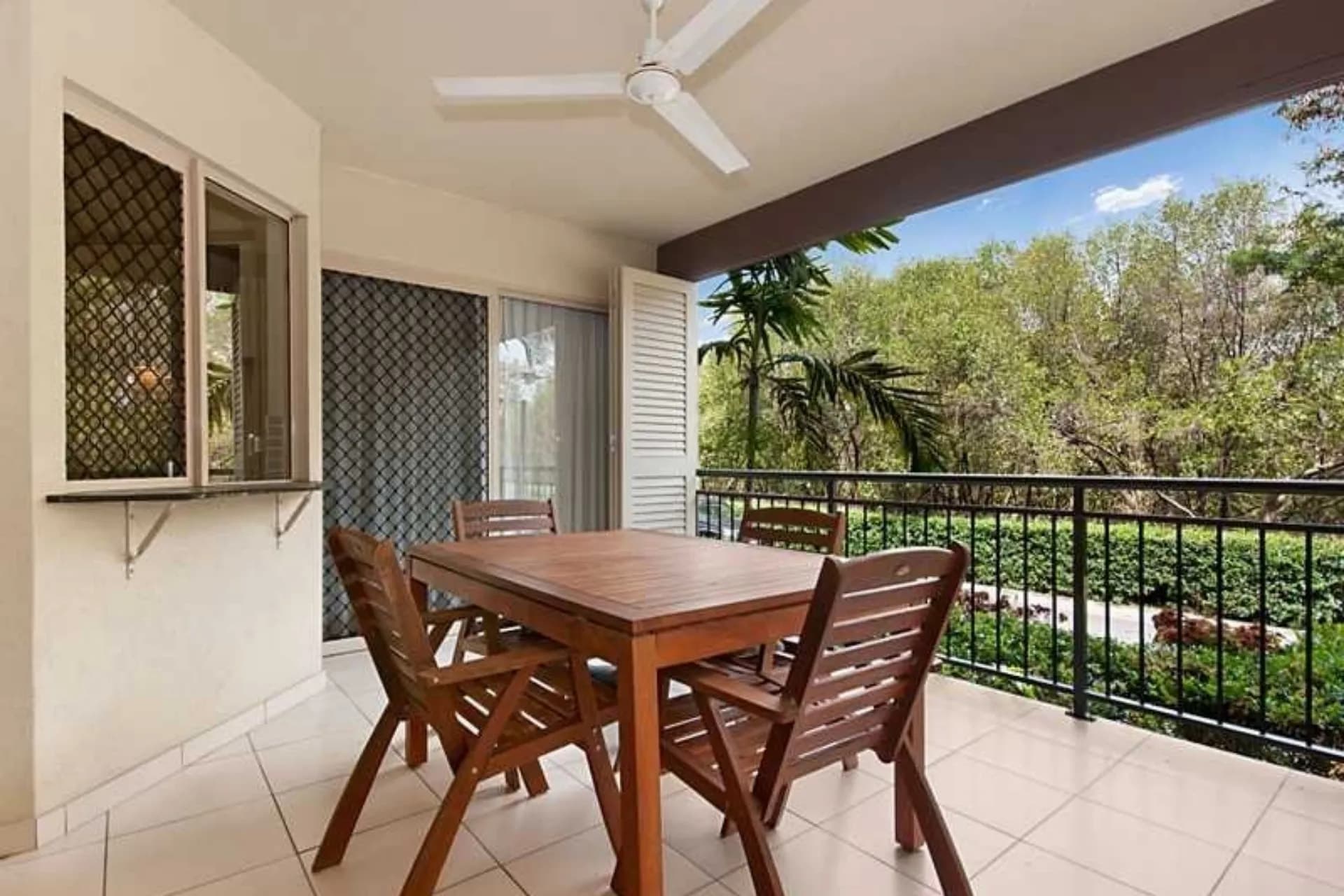 220/12 Gregory Street, Westcourt., Westcourt - Image 1