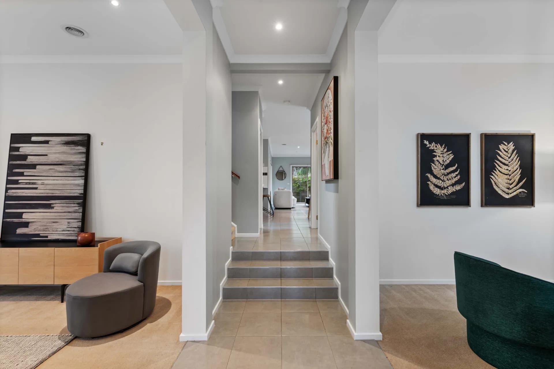14 Saxonwood Drive, Sunbury., Sunbury - Thumbnail 2