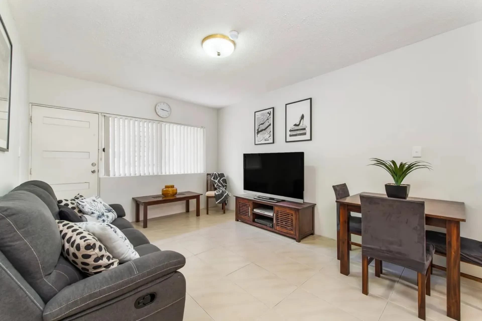 2/5 Hollingworth  Street, Port Macquarie., Port Macquarie - Thumbnail 2