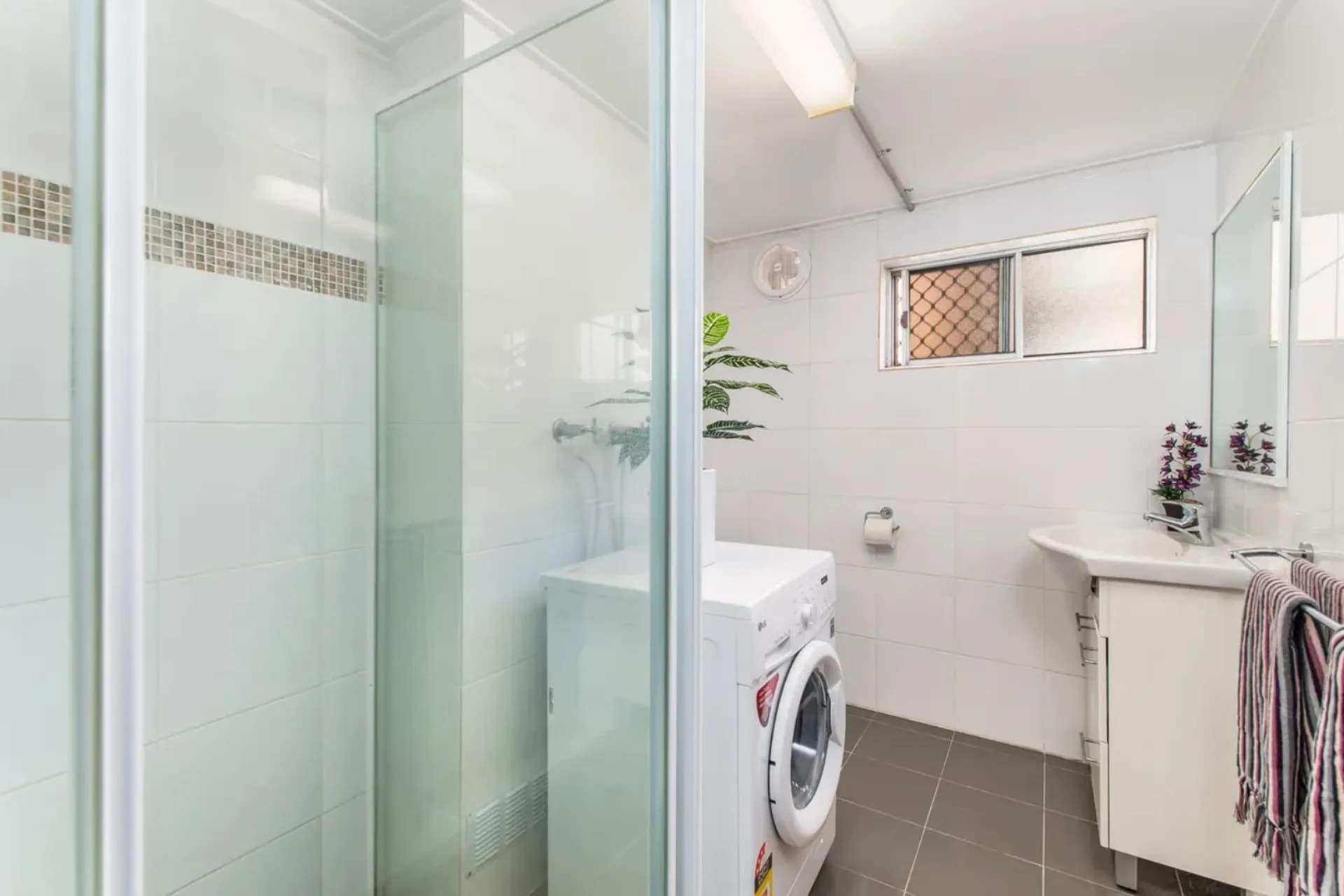 2/5 Hollingworth  Street, Port Macquarie., Port Macquarie - Thumbnail 6
