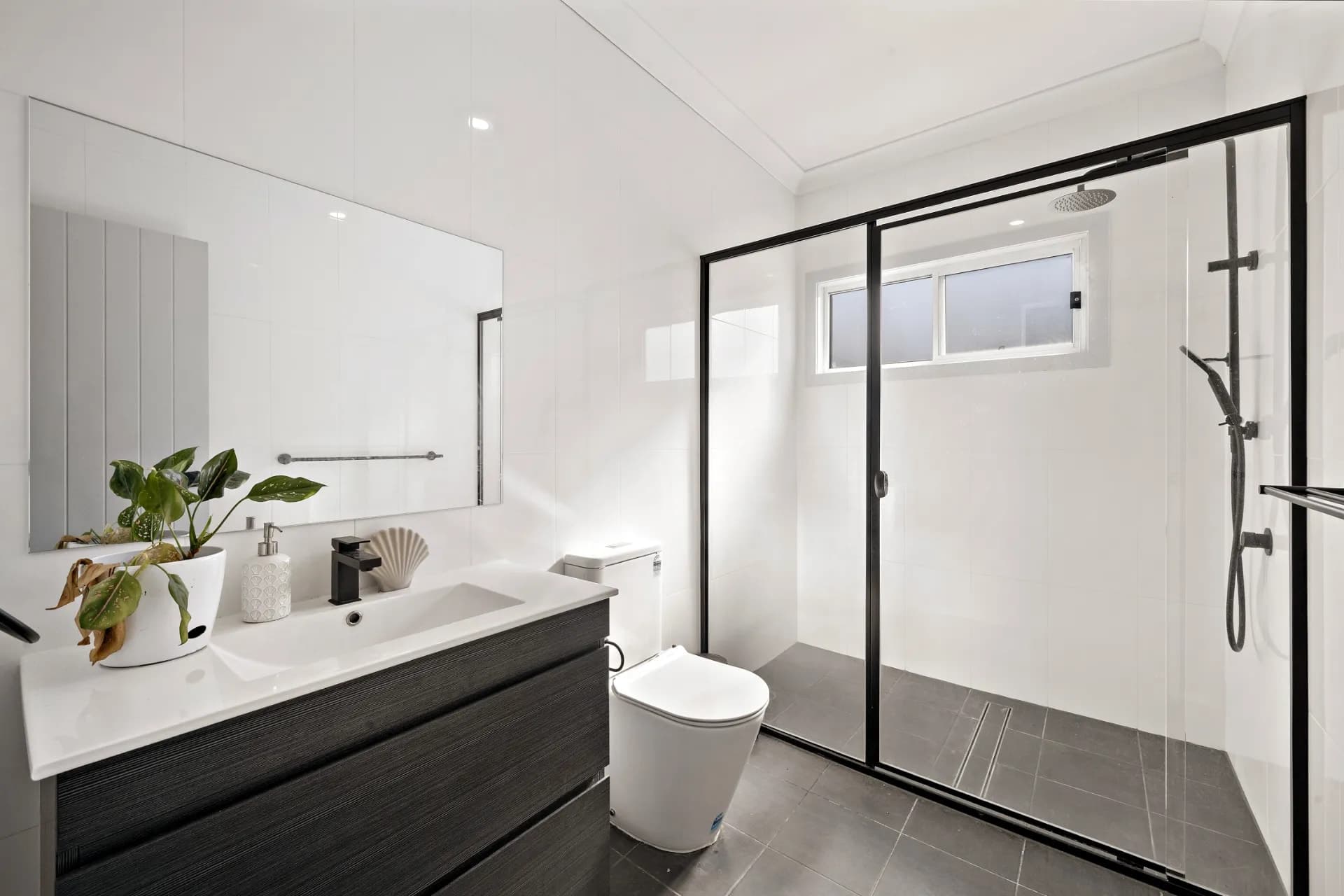 25 Thorncliffe Avenue, Thornton., Thornton - Thumbnail 8