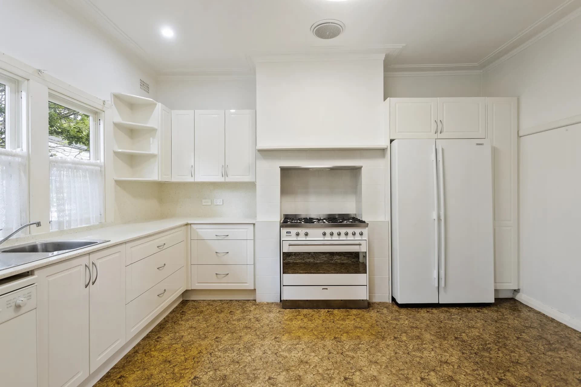 18 Catherine Street, Gwynneville, NSW, Gwynneville - Thumbnail 4