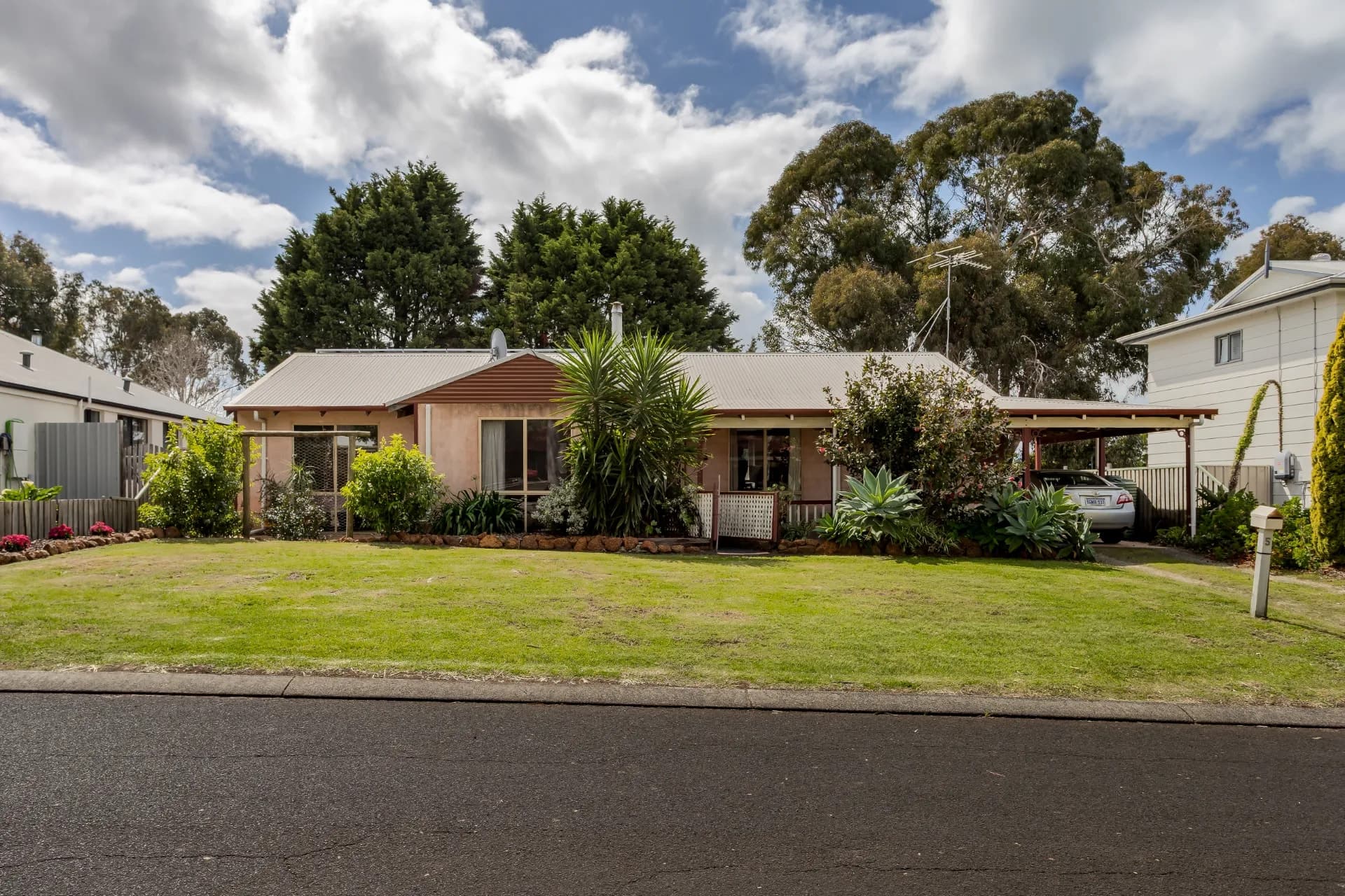 5 Ashbrook Green, Dunsborough., Dunsborough - Thumbnail 2