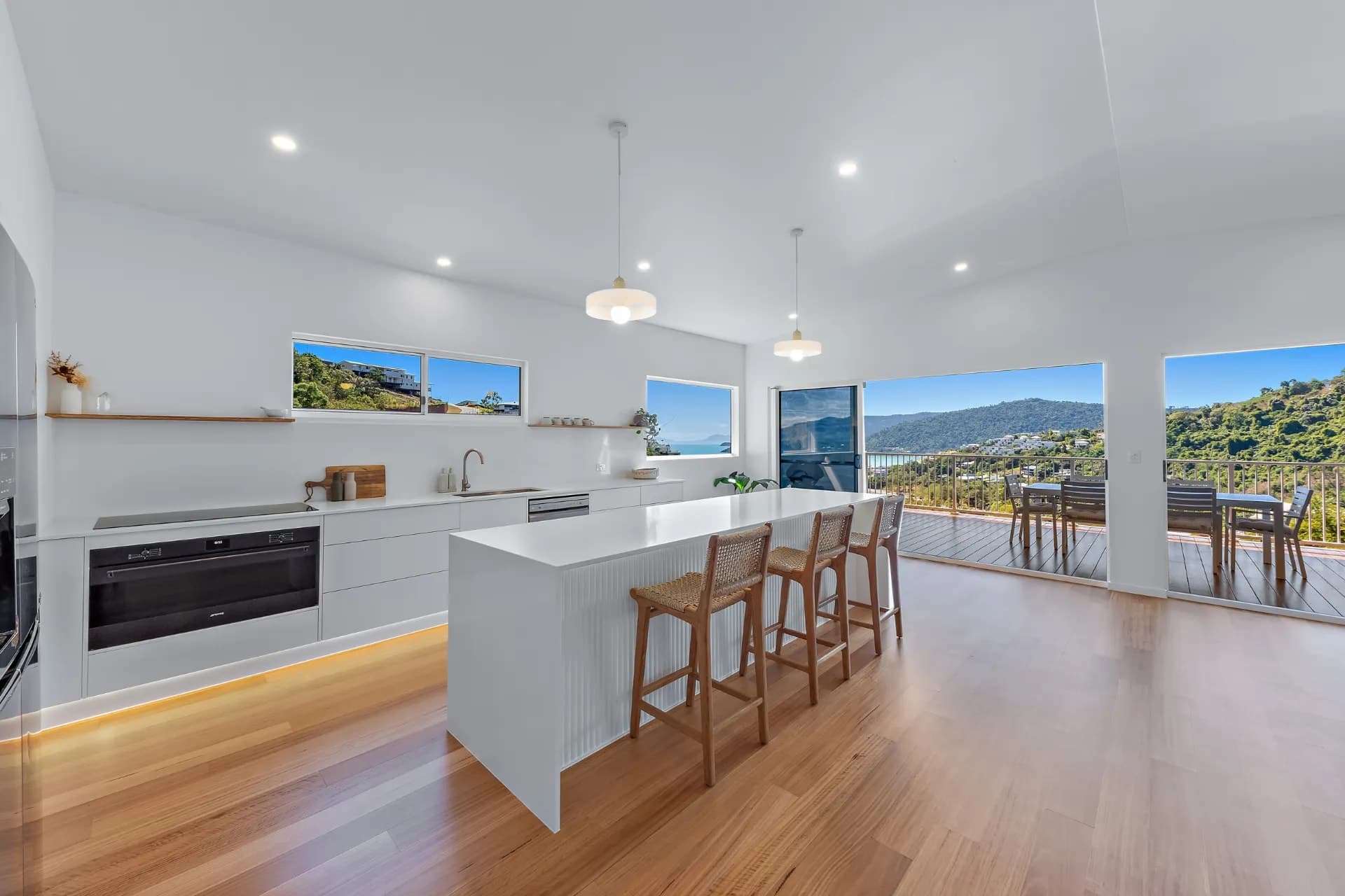 11 Cumberland Court, Airlie Beach., Airlie Beach - Thumbnail 5