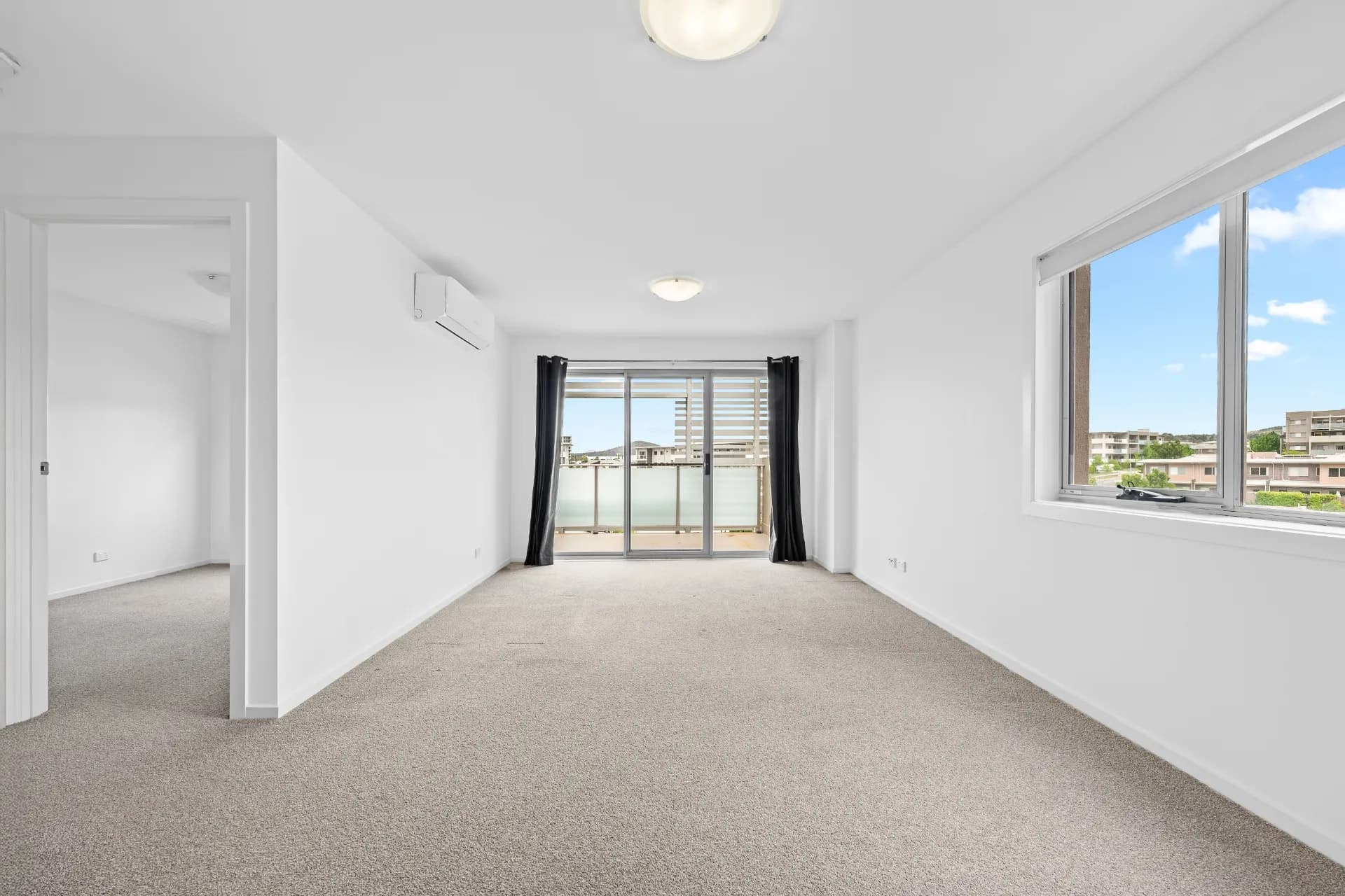 170/41  Philip Hodgins Street, Wright - Thumbnail 3