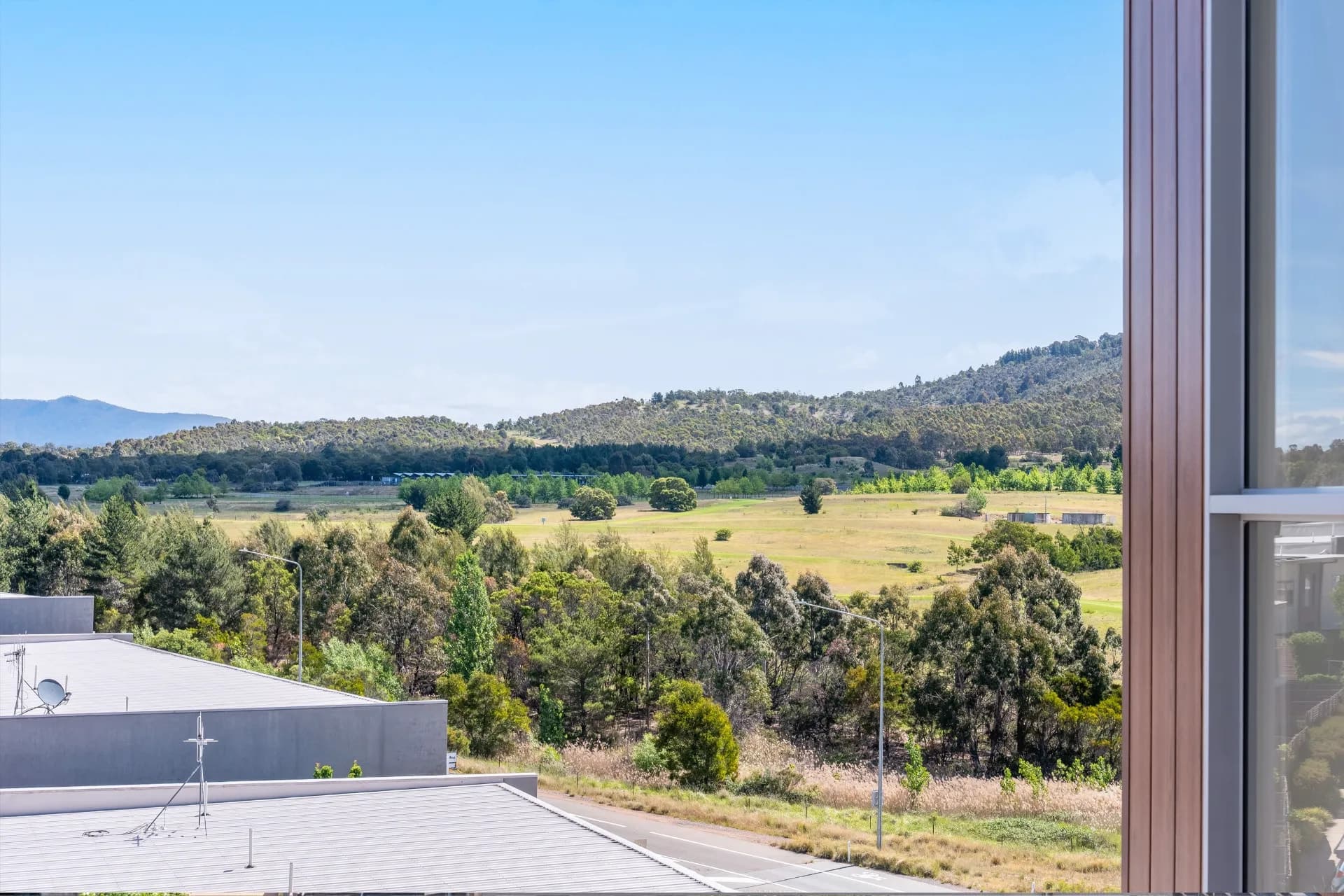 170/41  Philip Hodgins Street, Wright - Thumbnail 5