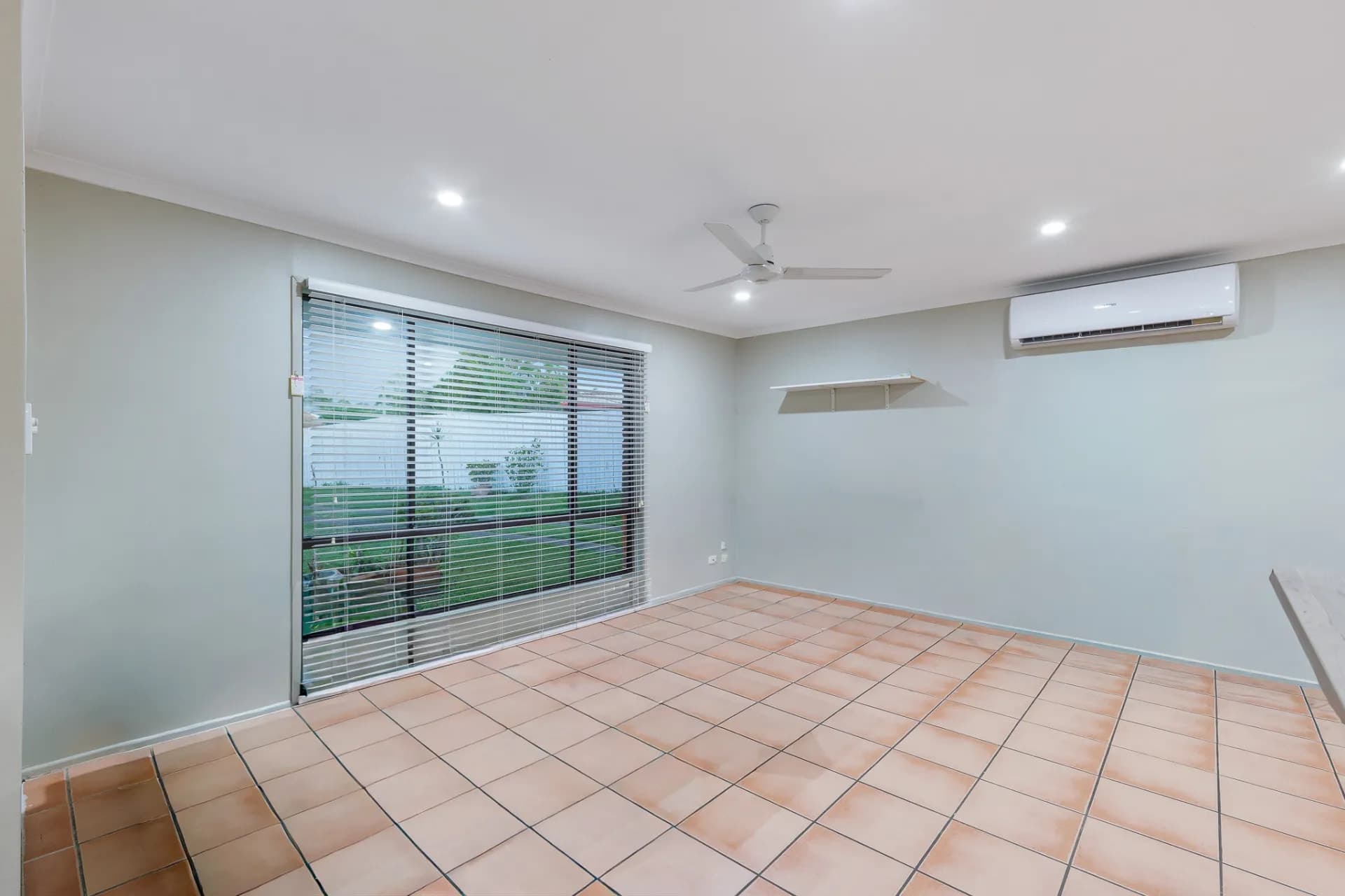 3 Amber Court, Bethania - Thumbnail 7
