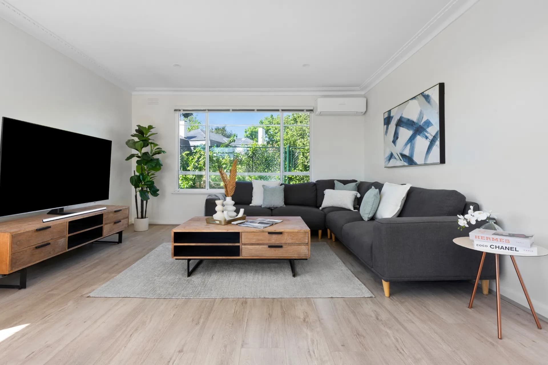 12/558 Toorak Road, Toorak - Thumbnail 2