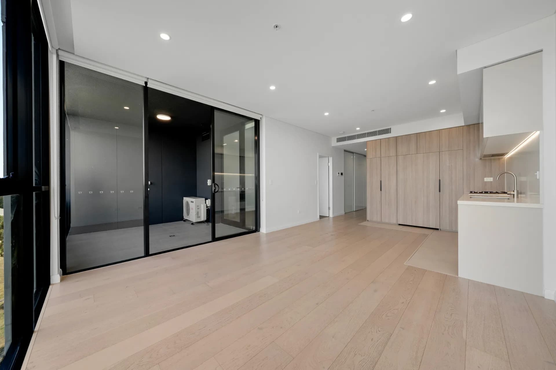 349/9 Maple Tree Road, Westmead., Westmead - Thumbnail 3