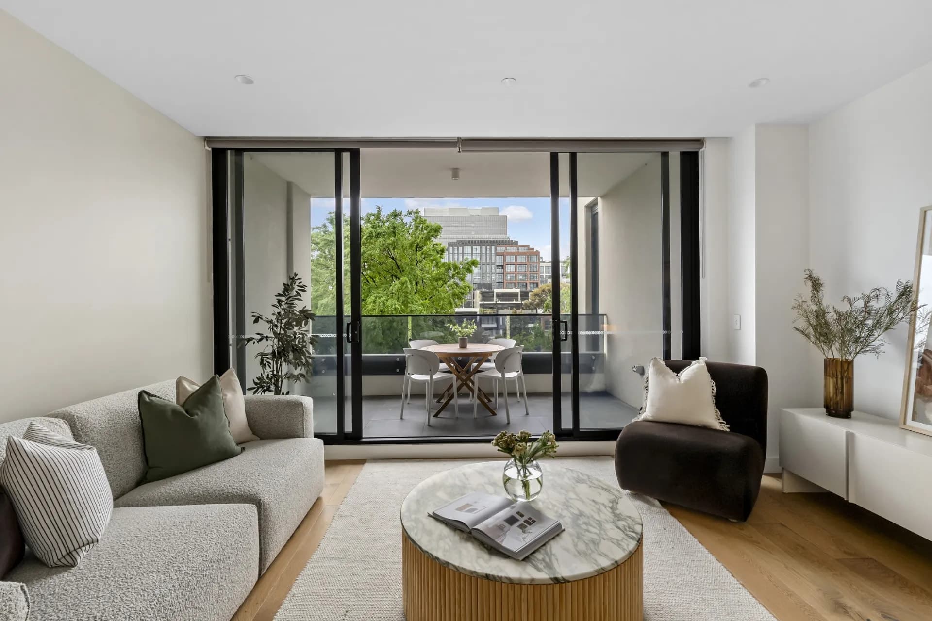 205/27 Oxford  Street, Collingwood., Collingwood - Thumbnail 2