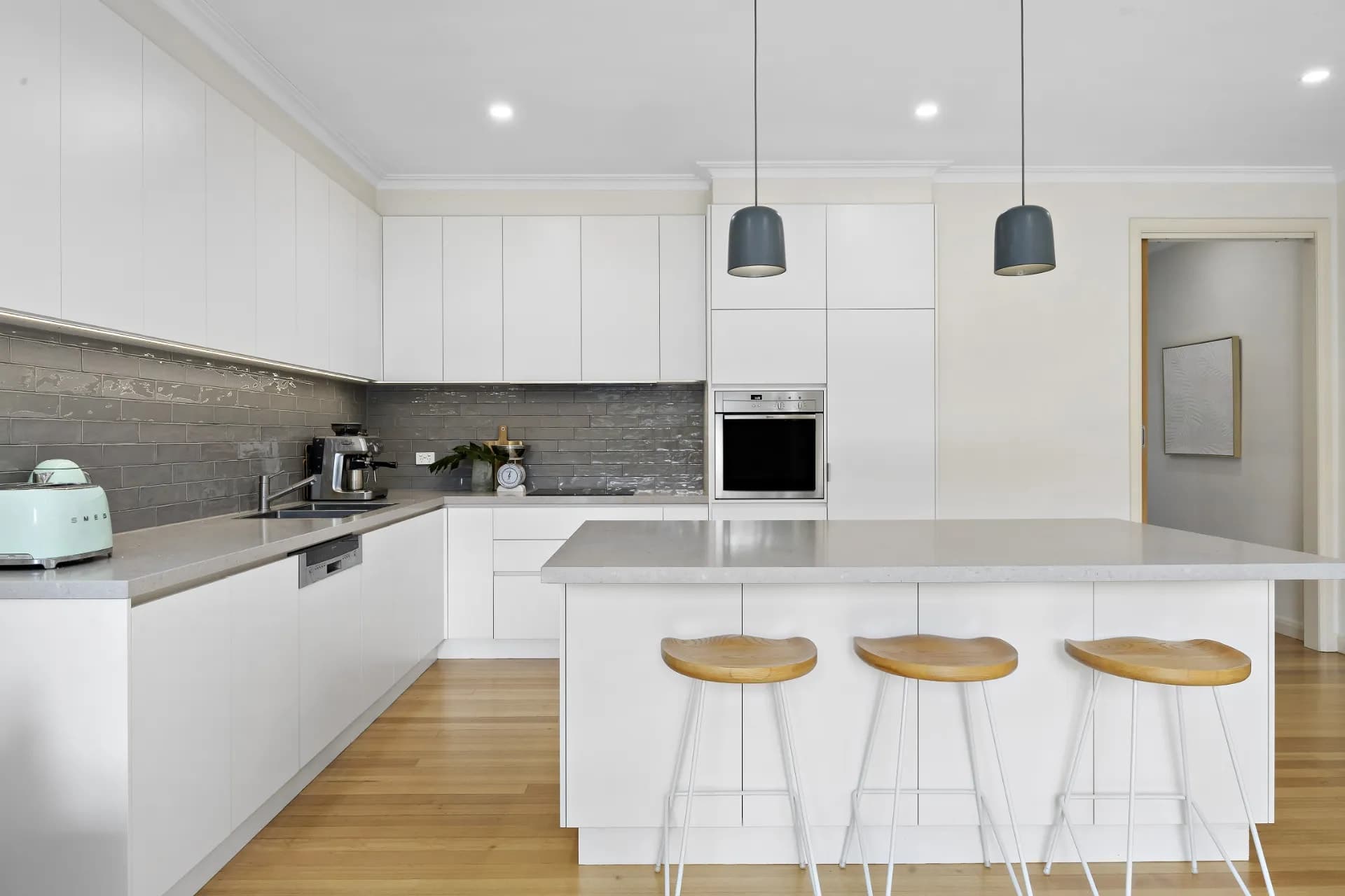 8B Coryule Avenue, Mentone - Thumbnail 4