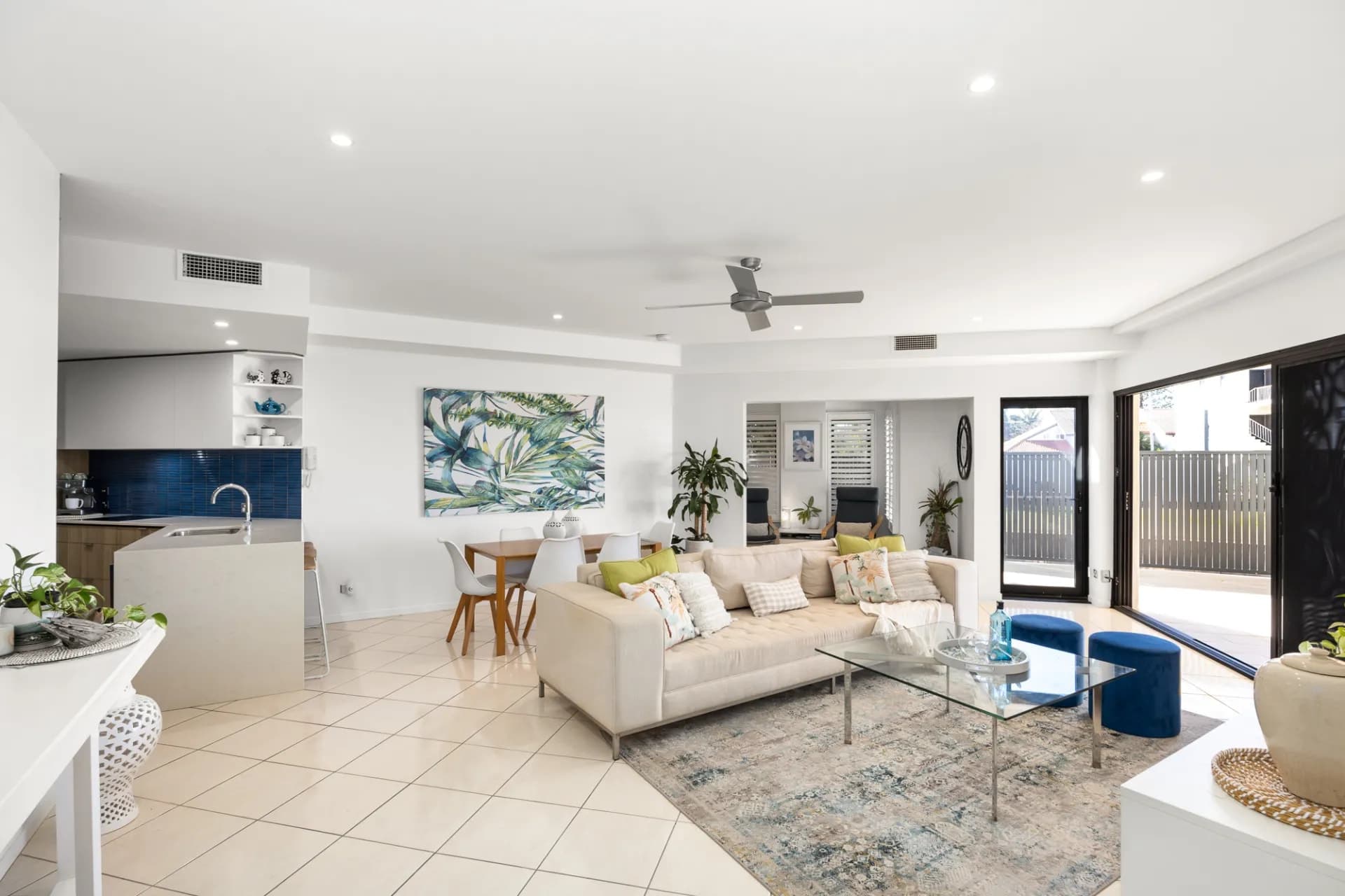 1/46-48 Prince Edward  Parade, Redcliffe., Redcliffe - Thumbnail 4