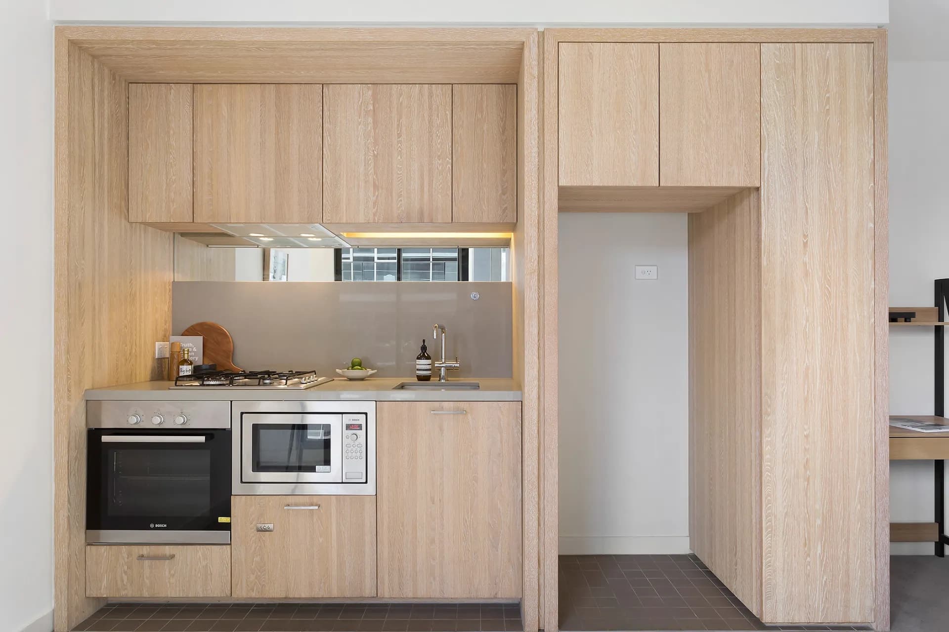 202/50 Claremont  Street, South Yarra - Thumbnail 2