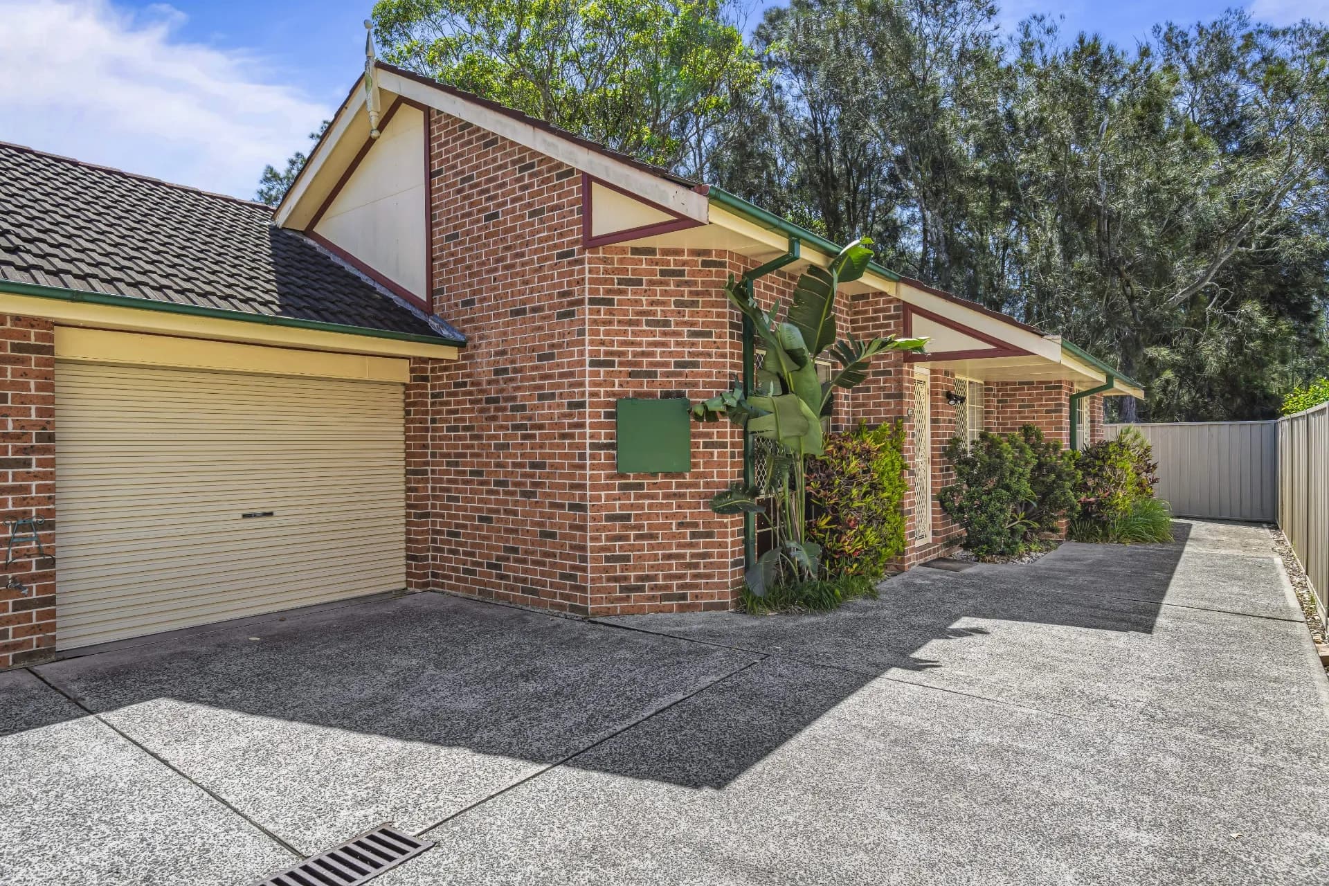 2/15 Gordon Road, Empire Bay - Thumbnail 2