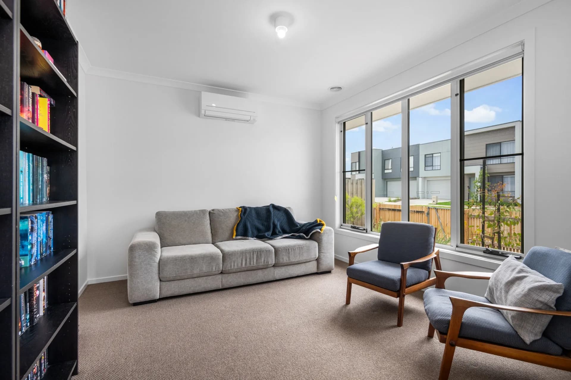 6 Elbert Street, Charlemont - Thumbnail 5