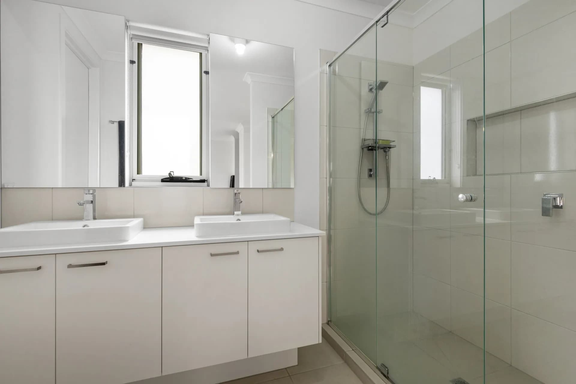 6 Elbert Street, Charlemont - Thumbnail 8