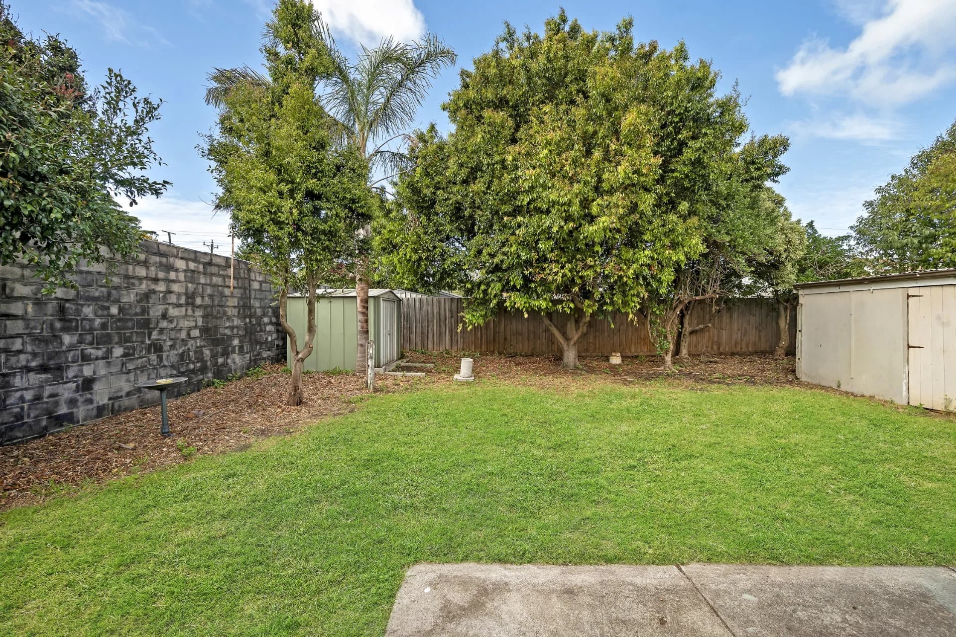 24 Royalty Avenue, Cheltenham - Thumbnail 2