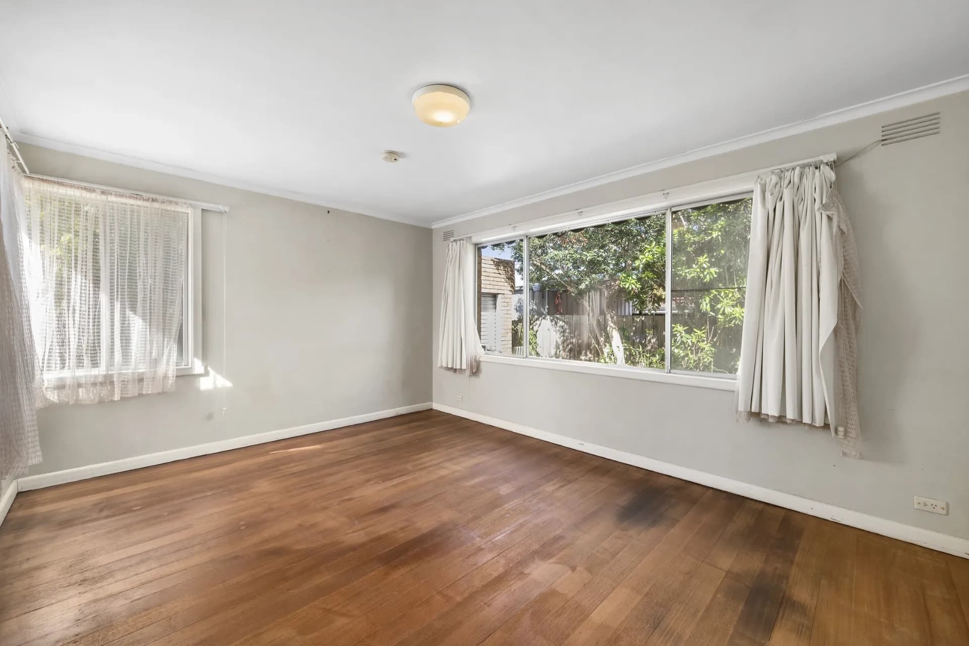 24 Royalty Avenue, Cheltenham - Thumbnail 5