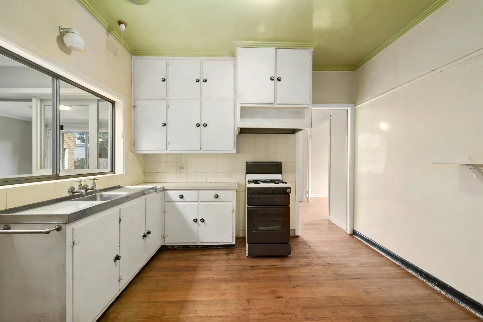 24 Royalty Avenue, Cheltenham - Thumbnail 8