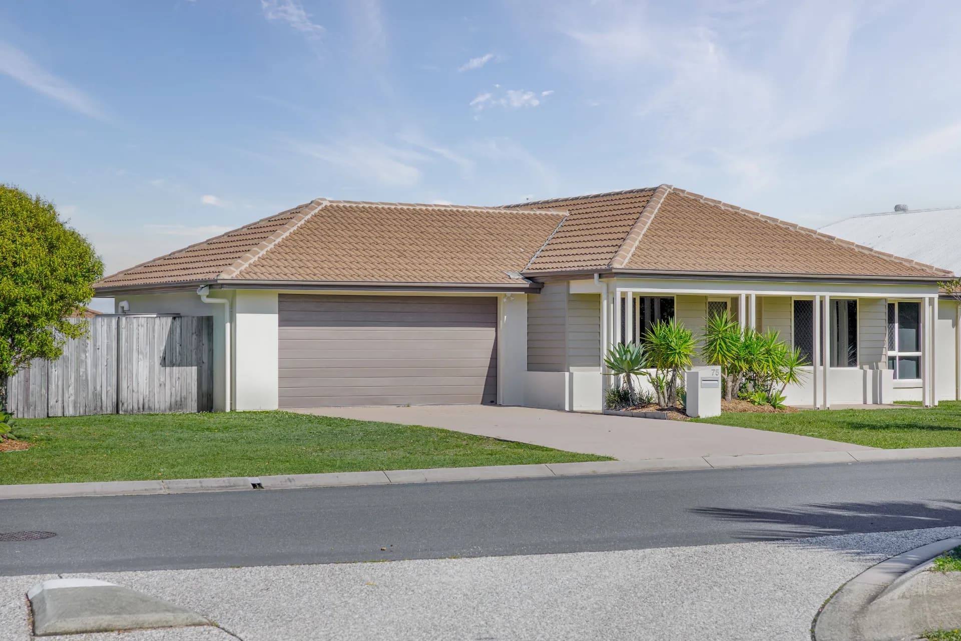 75 Sears Parade, North Lakes., North Lakes - Thumbnail 2