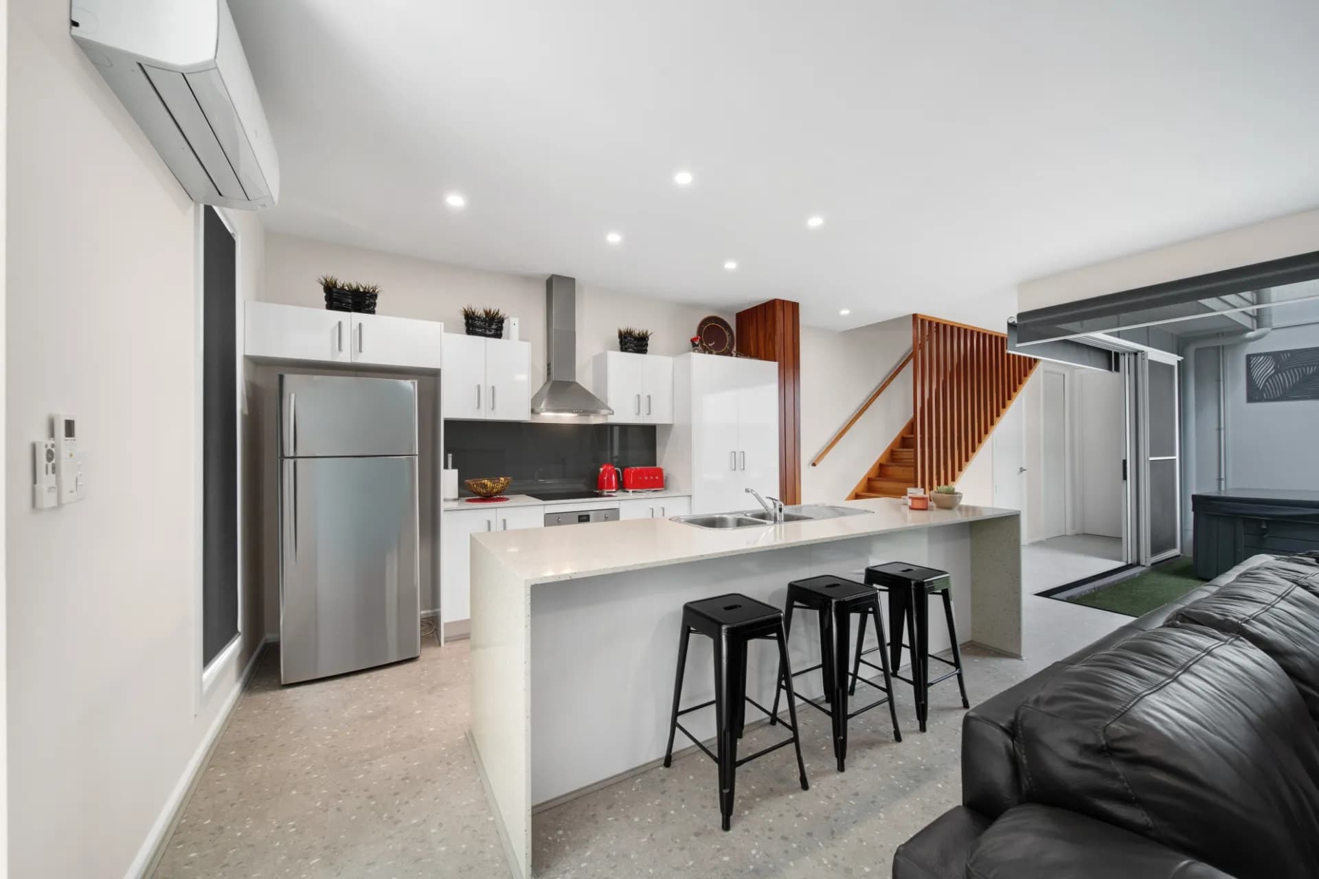 9 Fraser Avenue, Maroochydore - Thumbnail 3