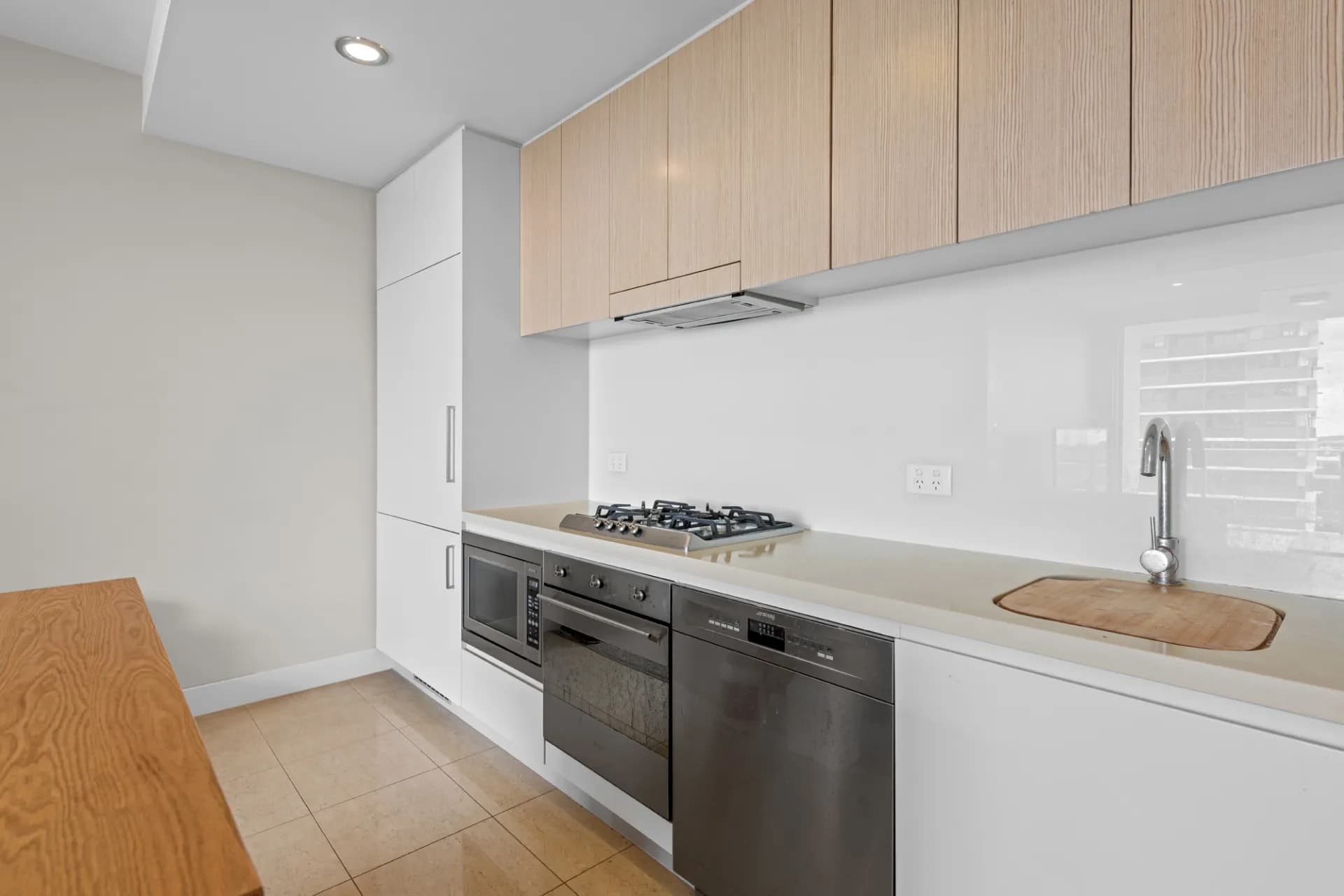 4136/37C Harbour Road, Hamilton - Thumbnail 6
