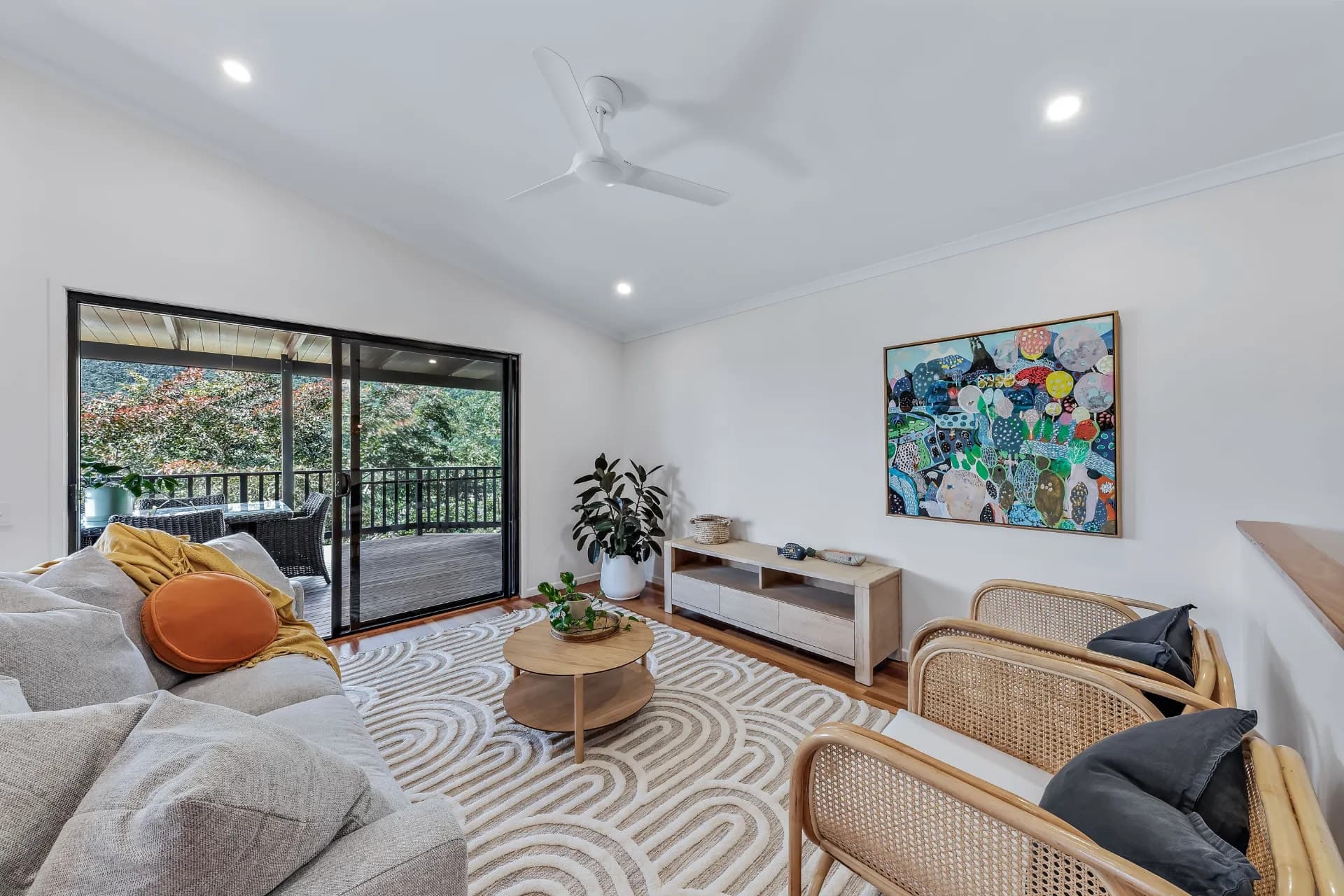 21 Daydream Court, Cannonvale., Cannonvale - Thumbnail 3