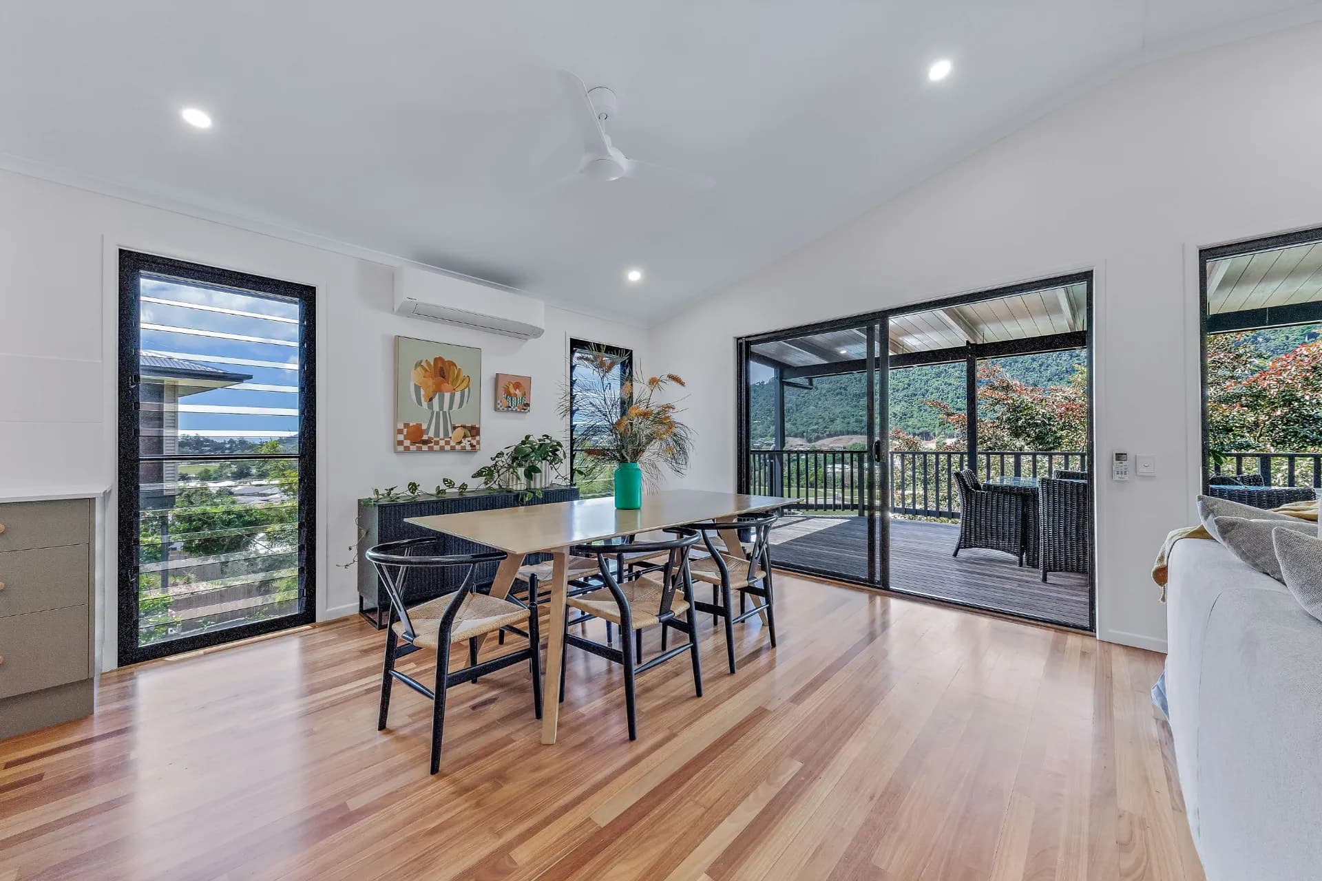 21 Daydream Court, Cannonvale., Cannonvale - Thumbnail 4