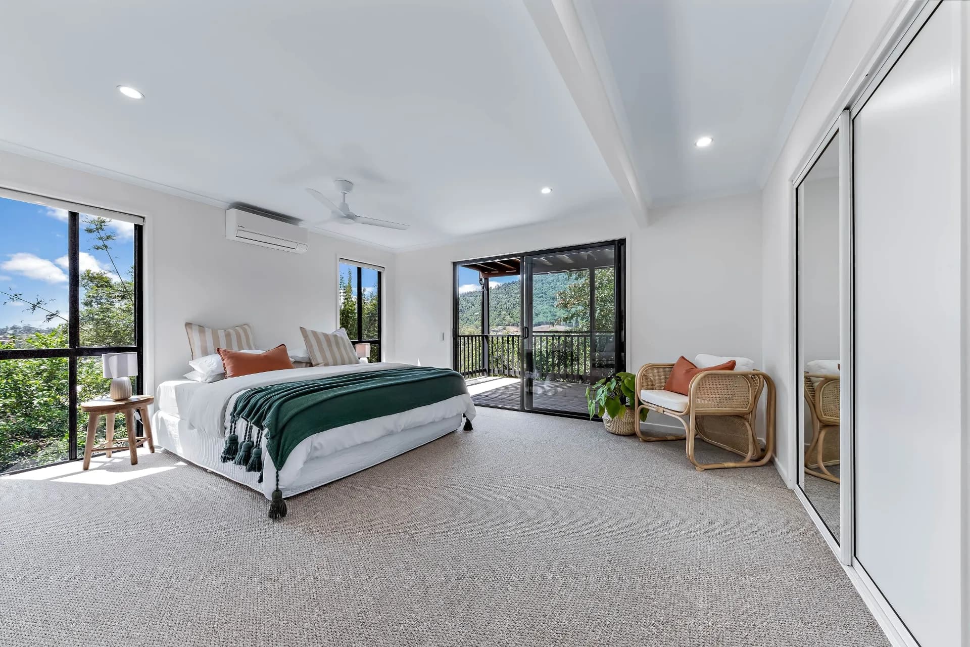 21 Daydream Court, Cannonvale., Cannonvale - Thumbnail 8