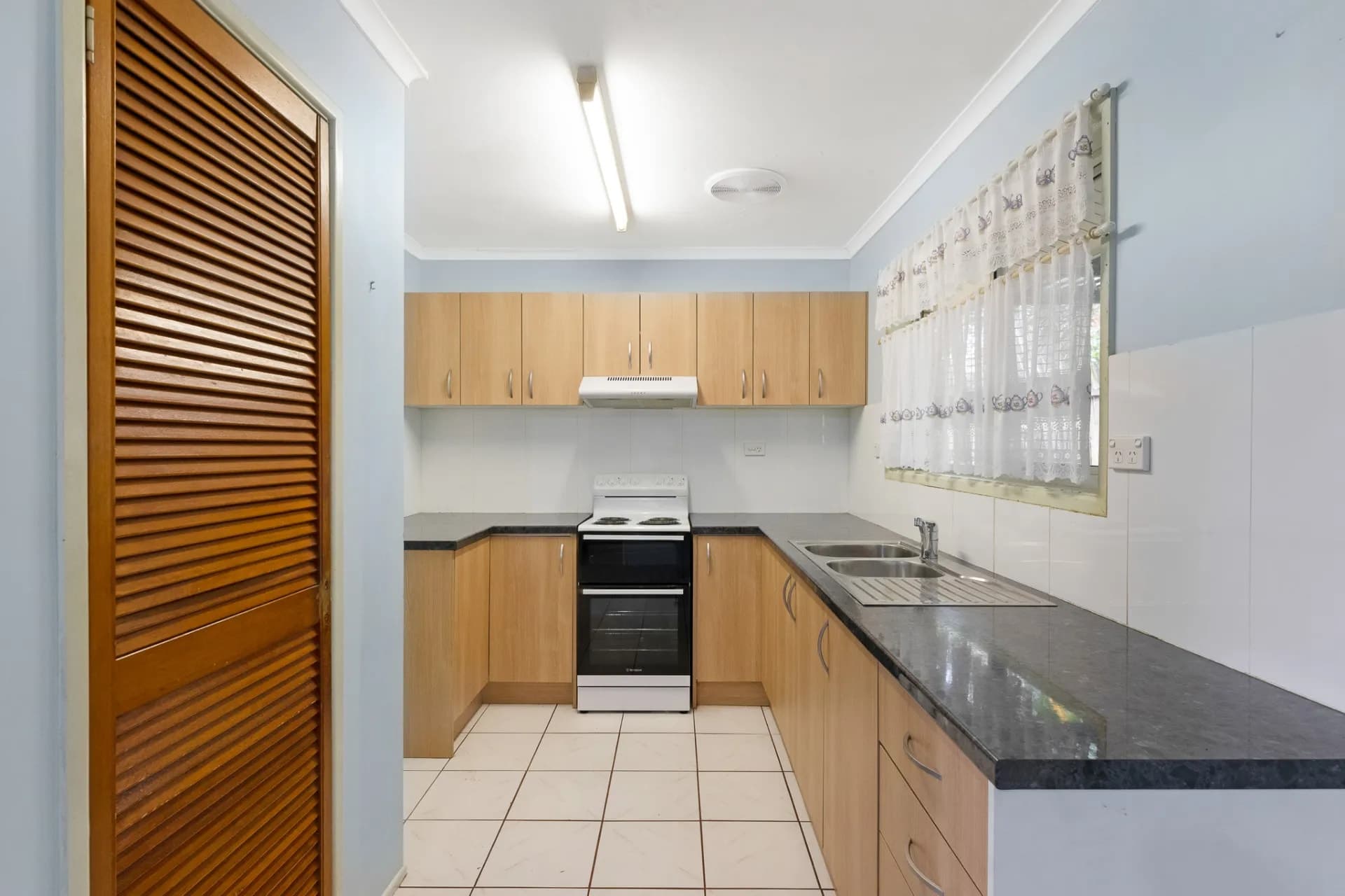 17 Saunders Street, Point Vernon - Thumbnail 5