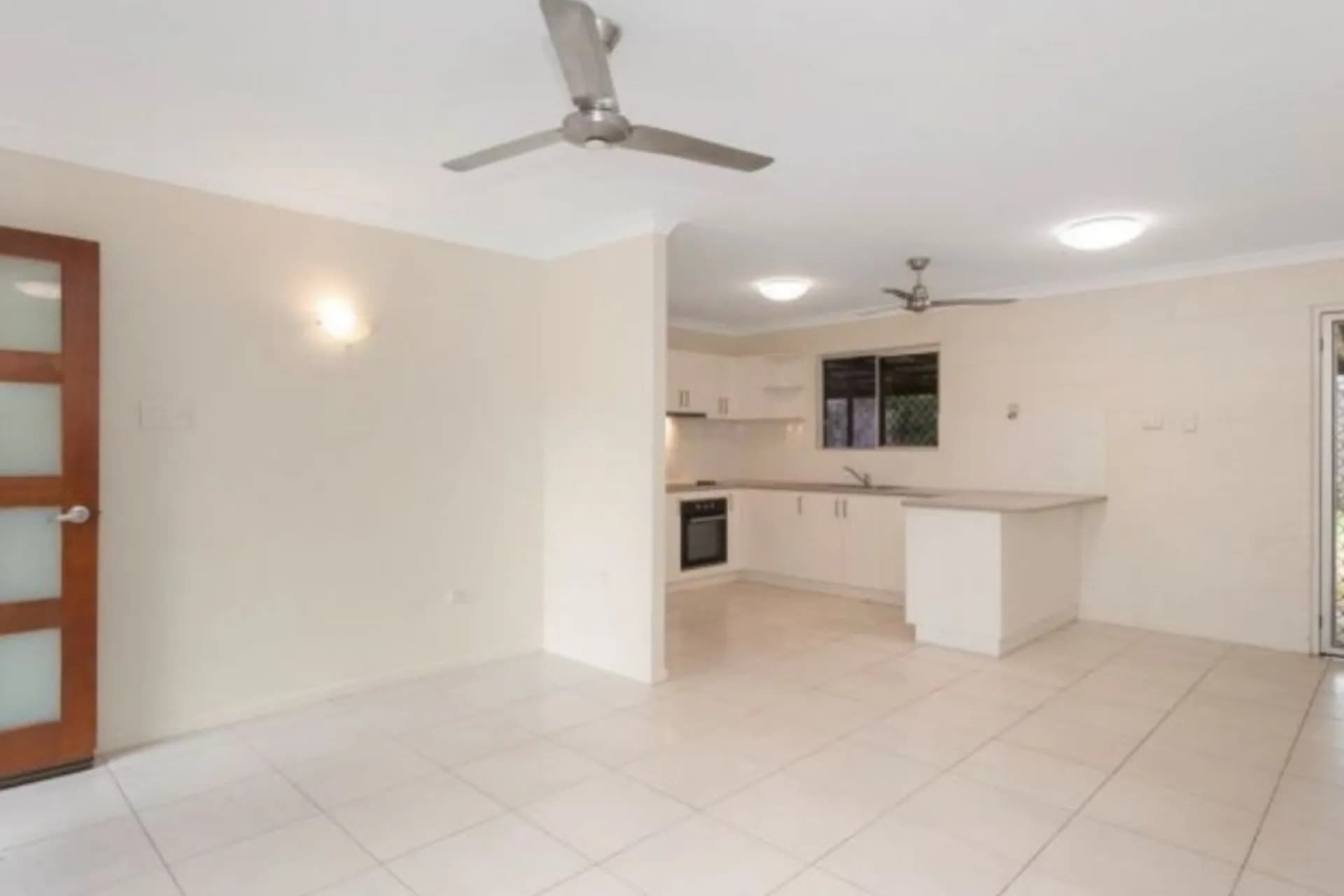 19 Woodland  Court, Deeragun - Thumbnail 2